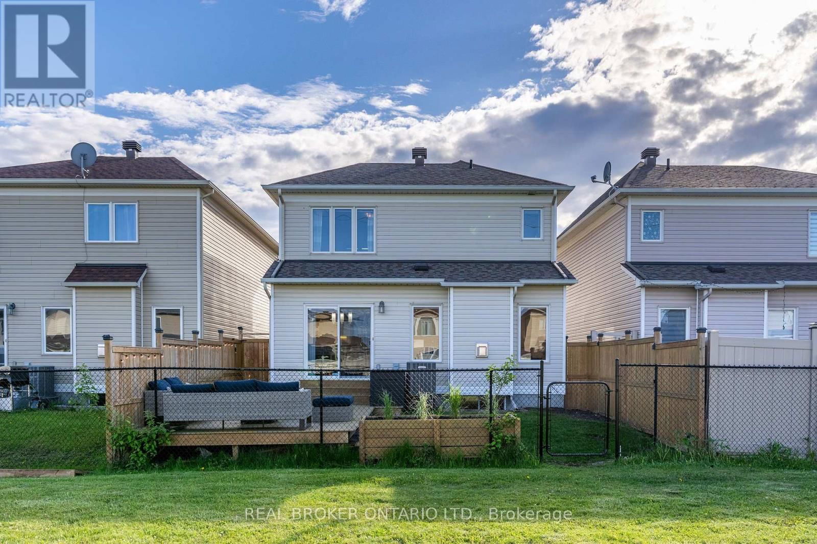 2473 ESPRIT DRIVE Image 40