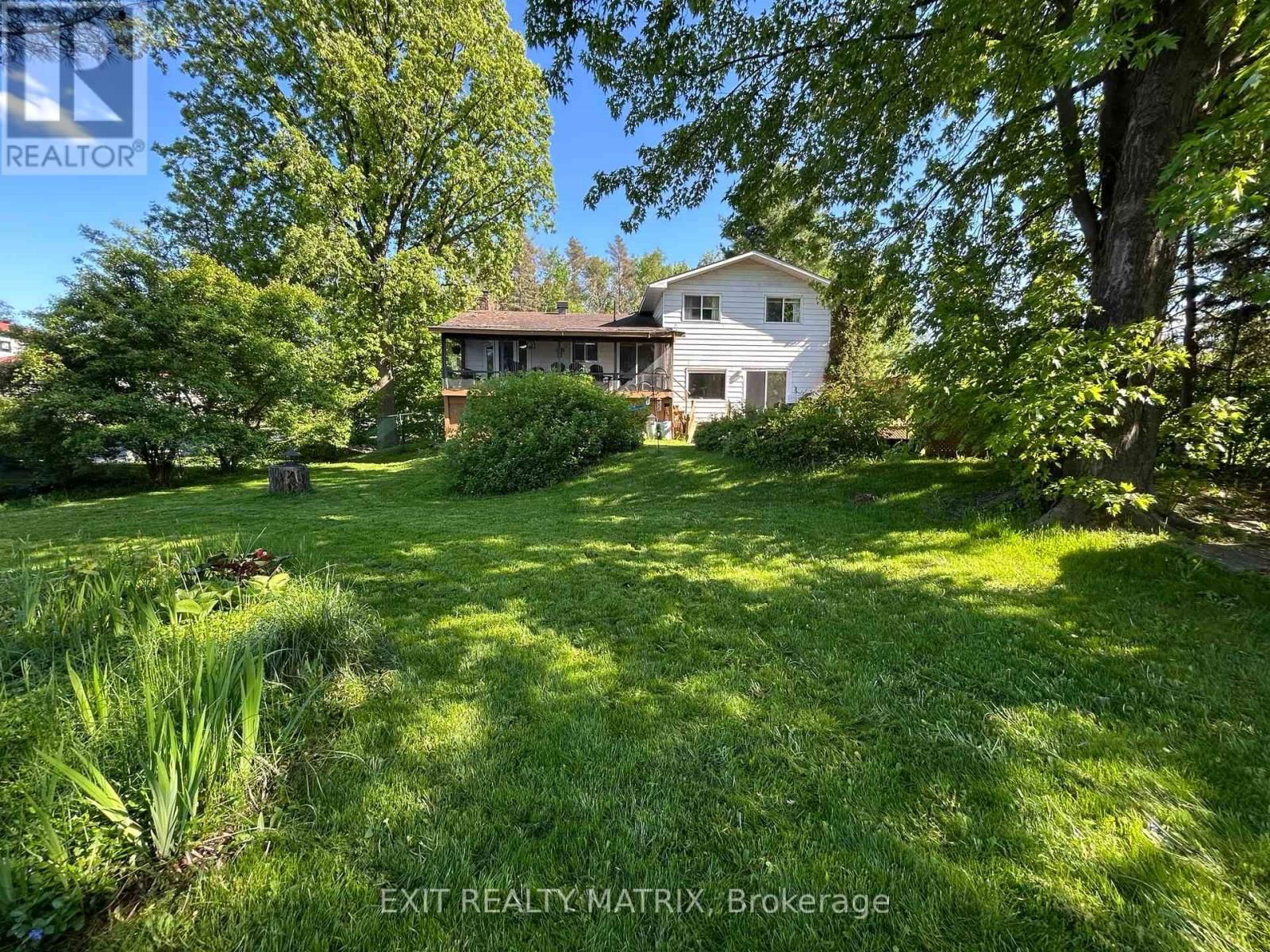 2535 THIRD STREET Image 20