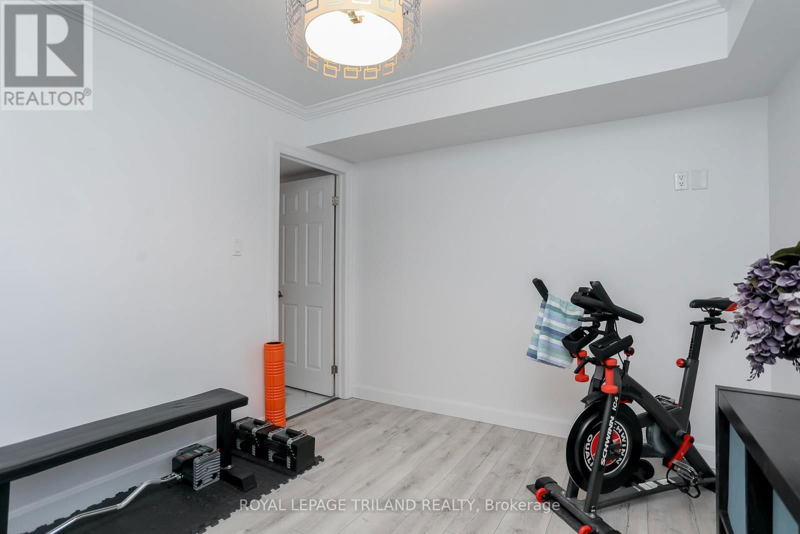 16 BLANCHARD CRESCENT WEST Image 30