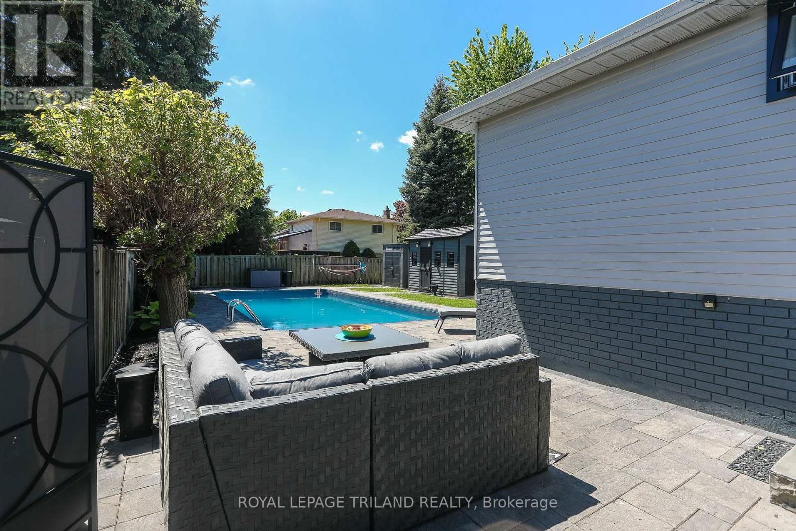 16 BLANCHARD CRESCENT WEST Image 35
