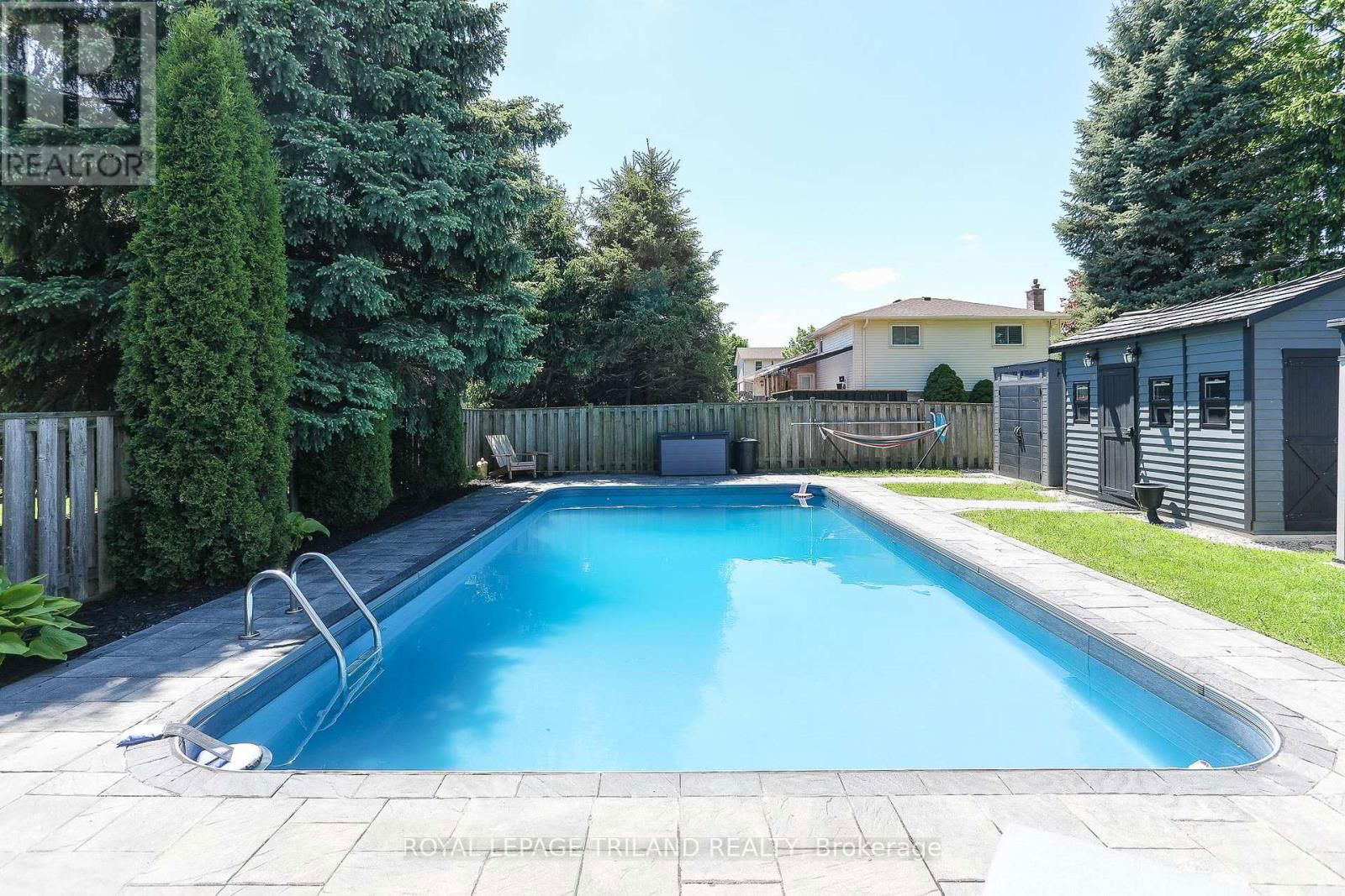 16 BLANCHARD CRESCENT WEST Image 38