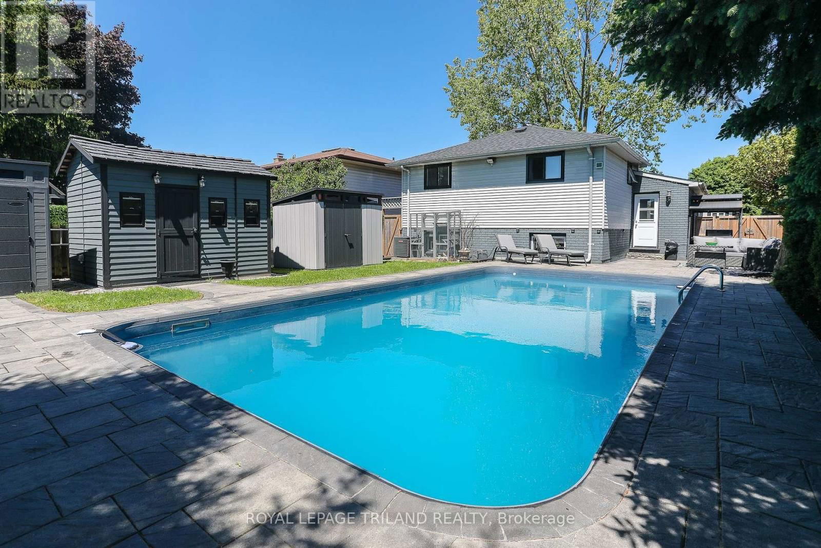 16 BLANCHARD CRESCENT WEST Image 40