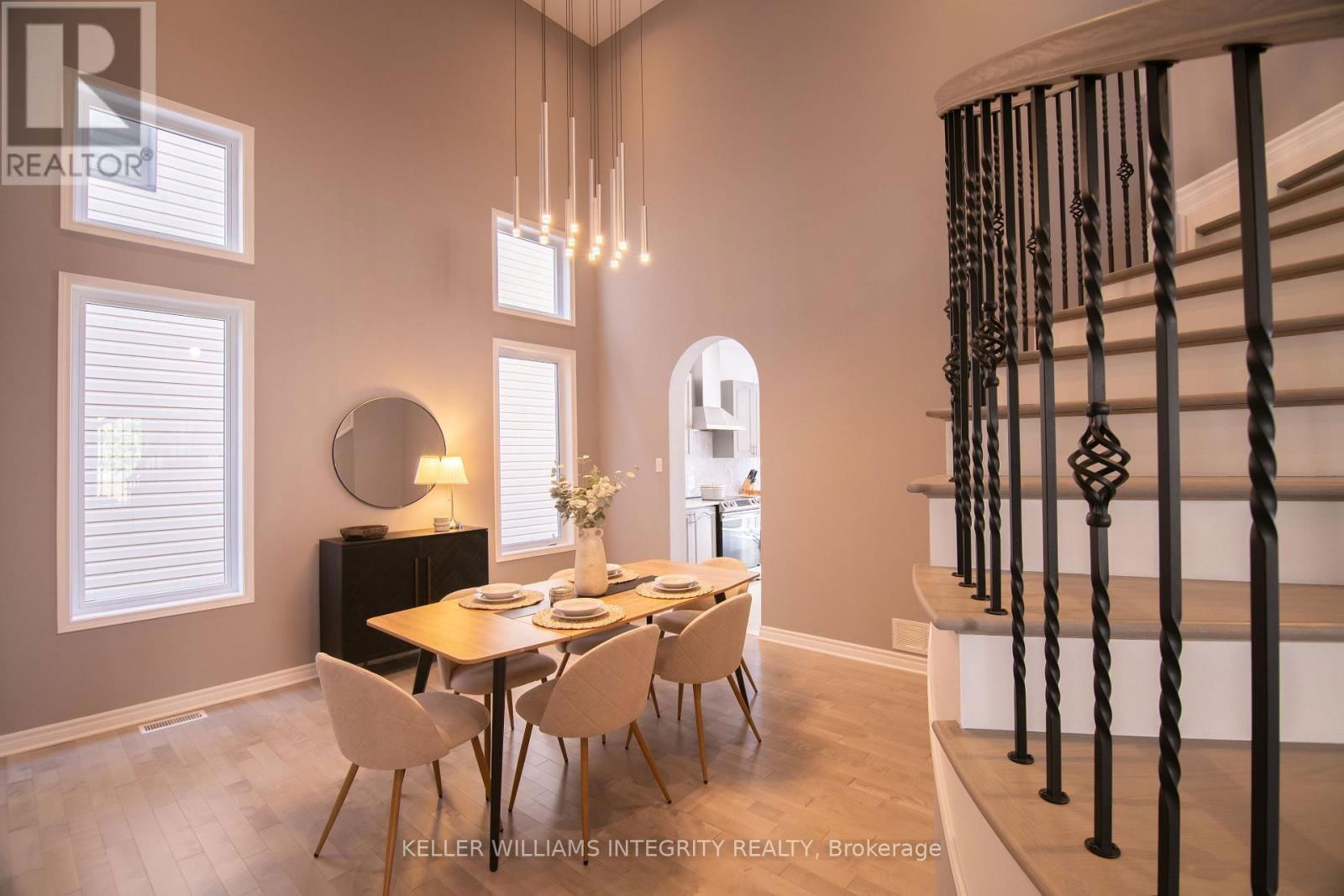 34 KEIGHLEY CIRCLE Image 10