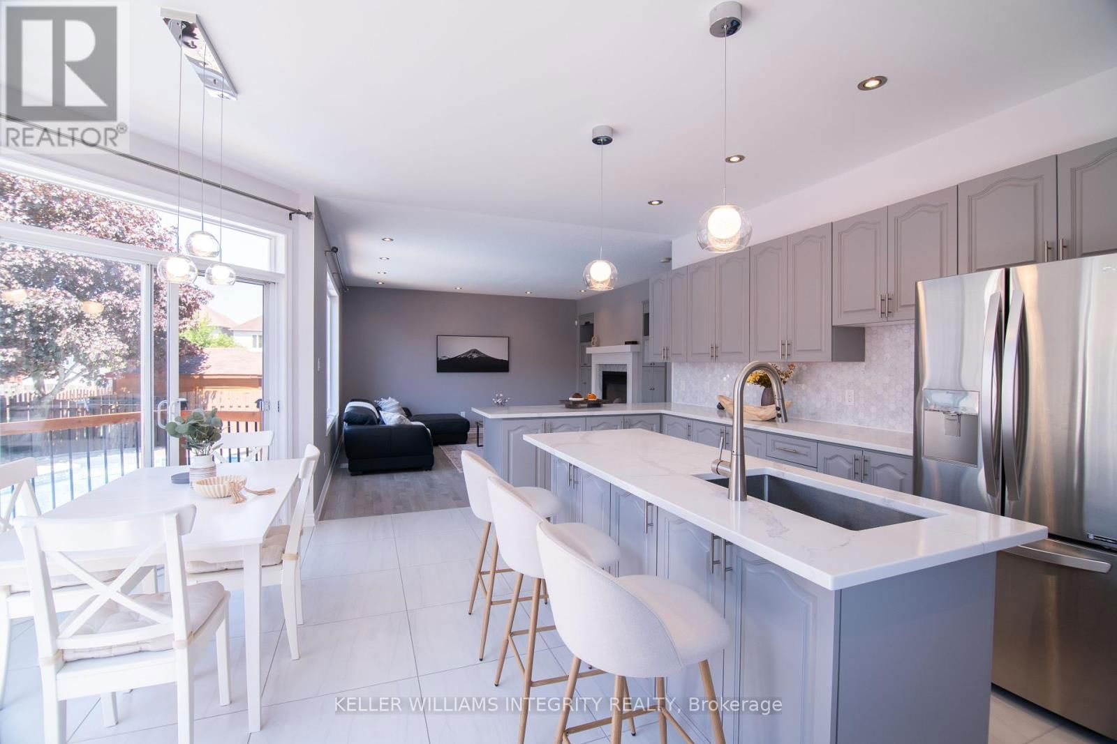 34 KEIGHLEY CIRCLE Image 17