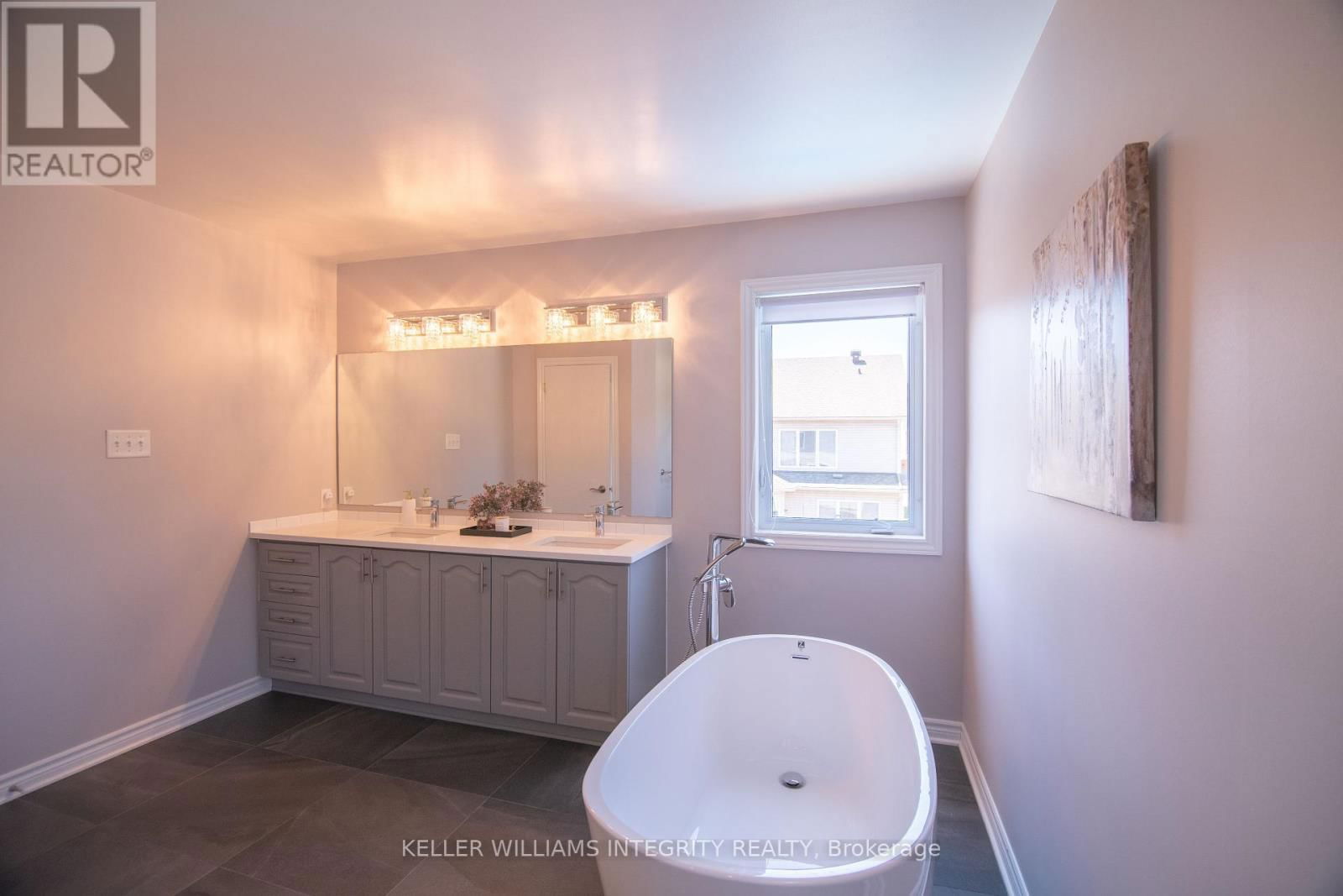 34 KEIGHLEY CIRCLE Image 30
