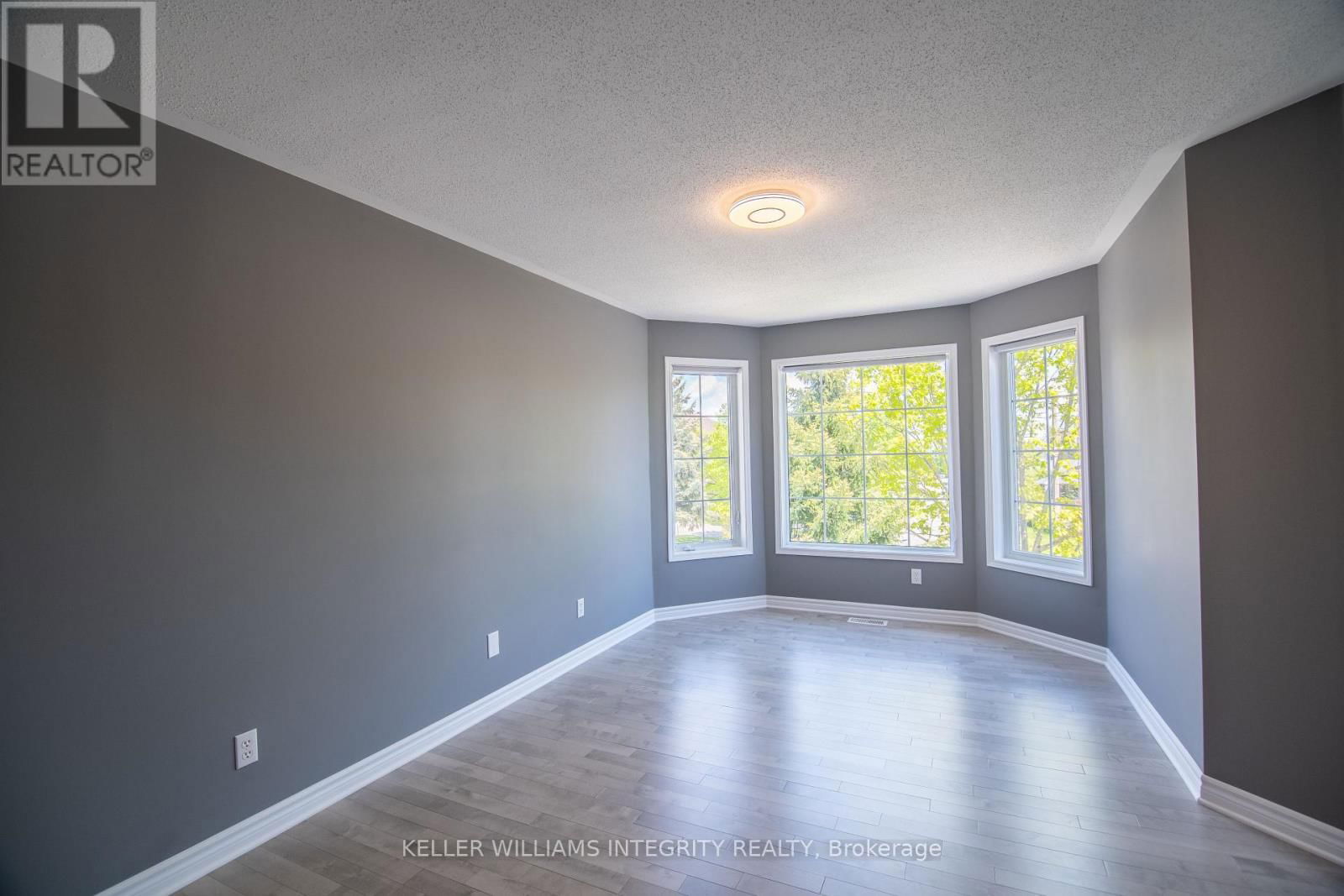 34 KEIGHLEY CIRCLE Image 32