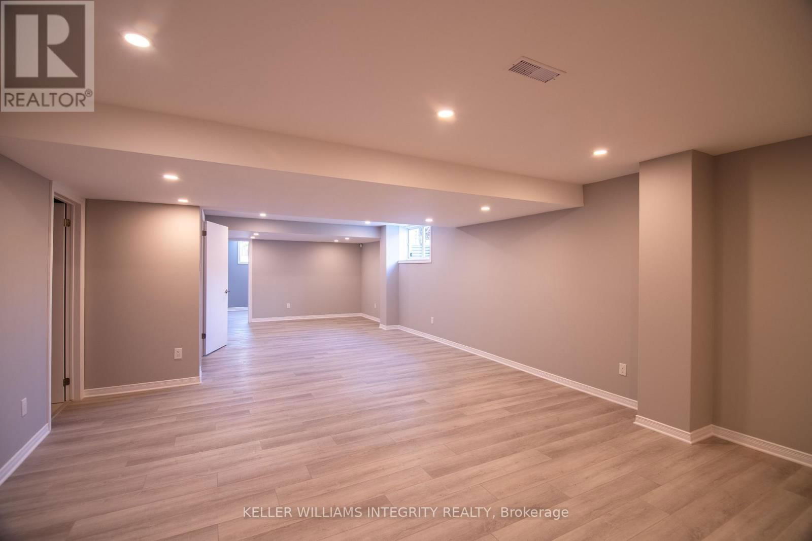34 KEIGHLEY CIRCLE Image 39