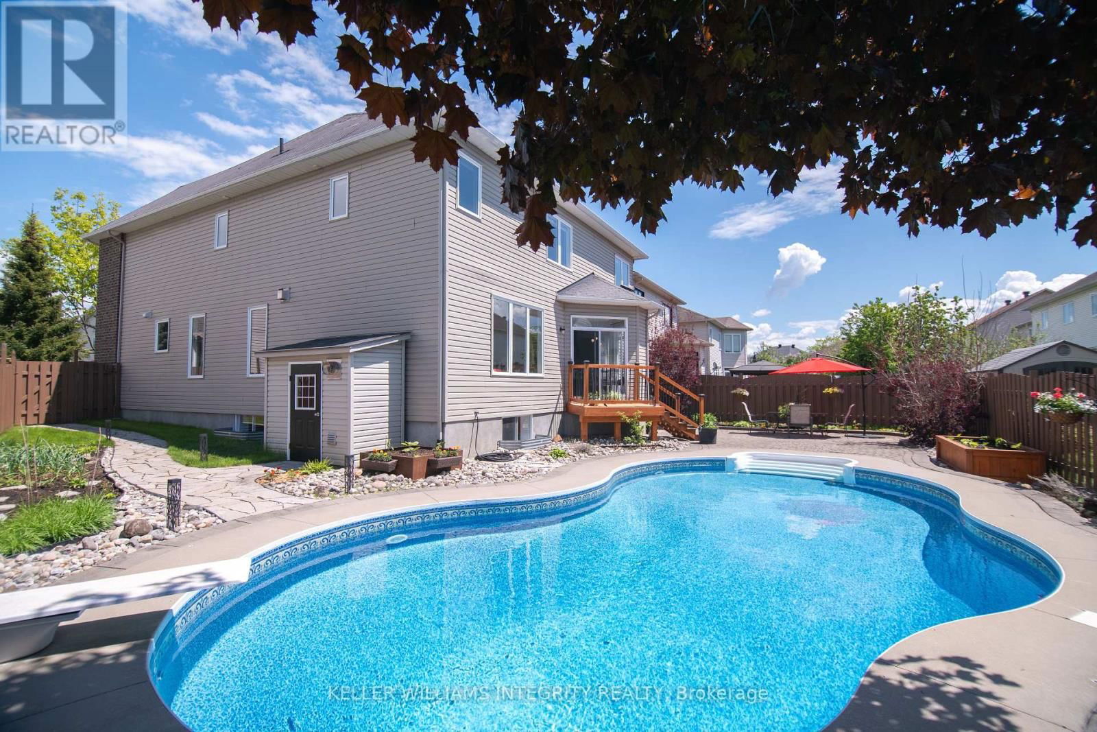 34 KEIGHLEY CIRCLE Image 43