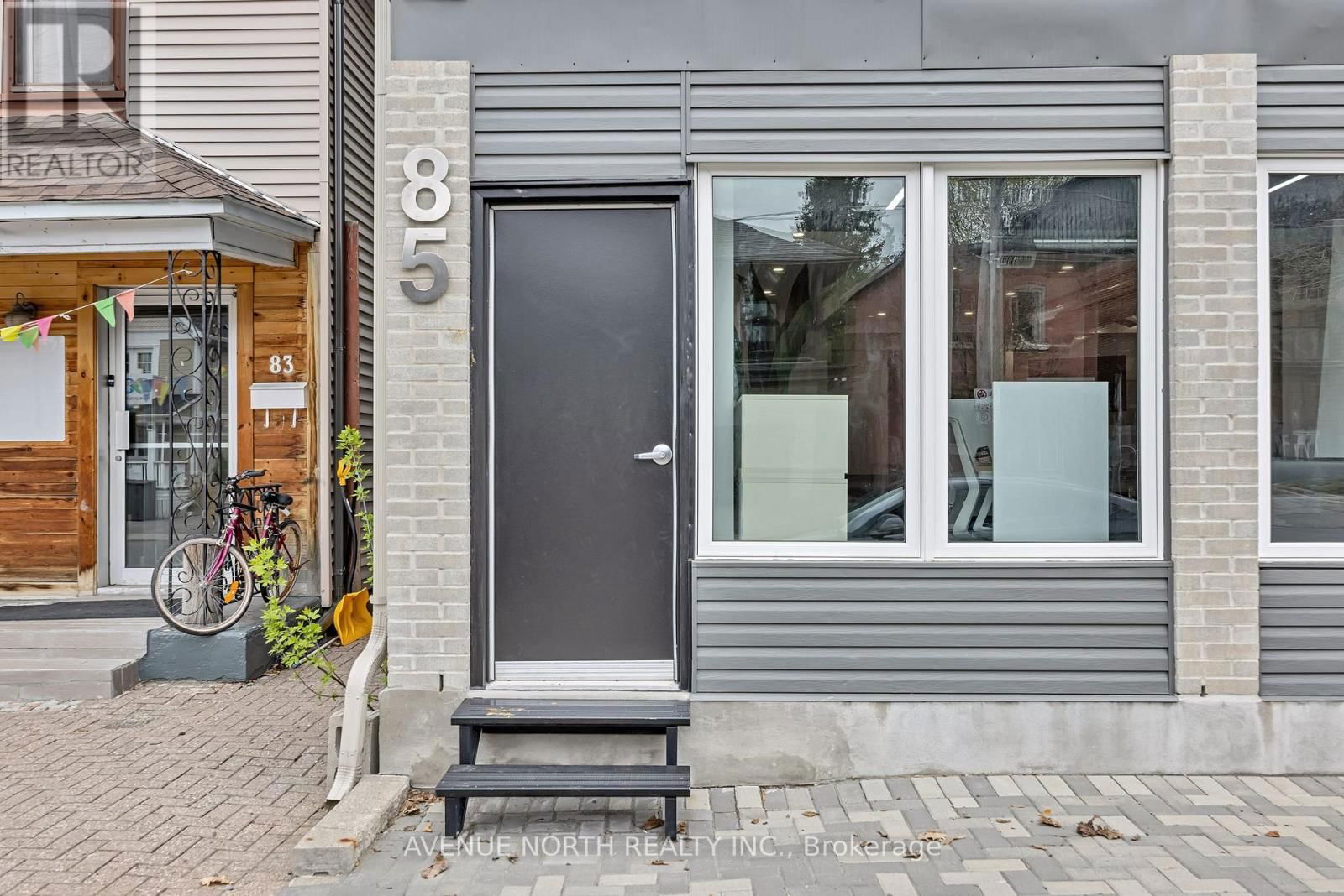 85 HOLLAND AVENUE NORTH Image 4