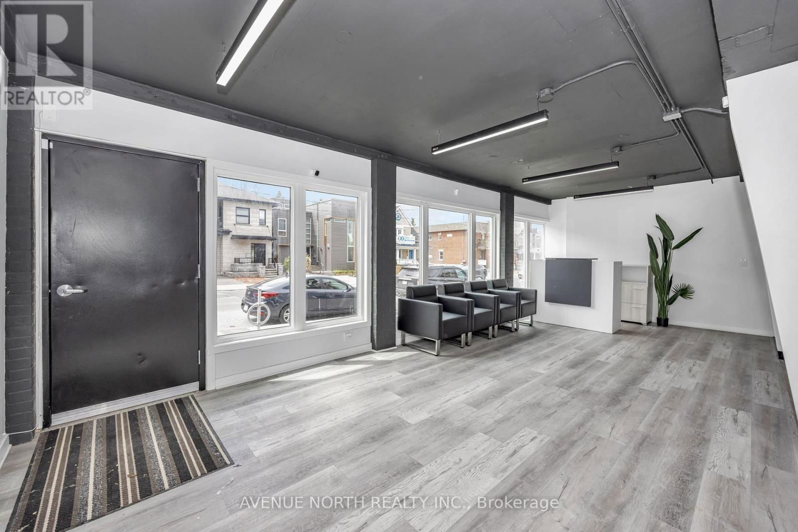85 HOLLAND AVENUE NORTH Image 6