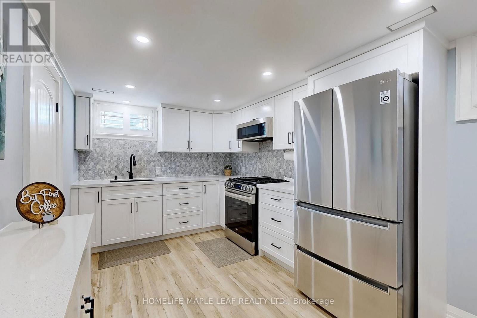 62 MONTROSE AVENUE Image 5