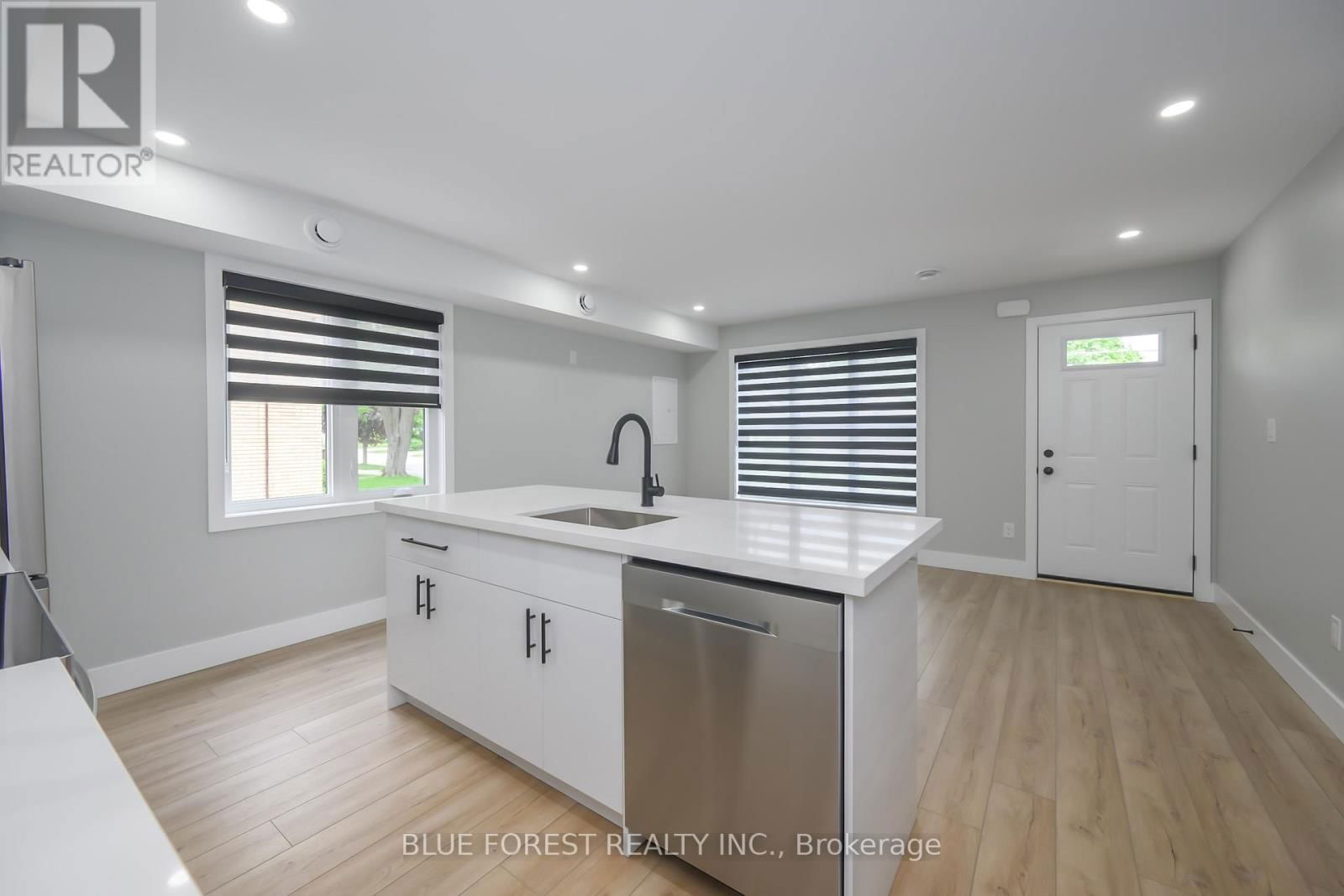 Unit 2 - 325 EDMONTON STREET Image 5