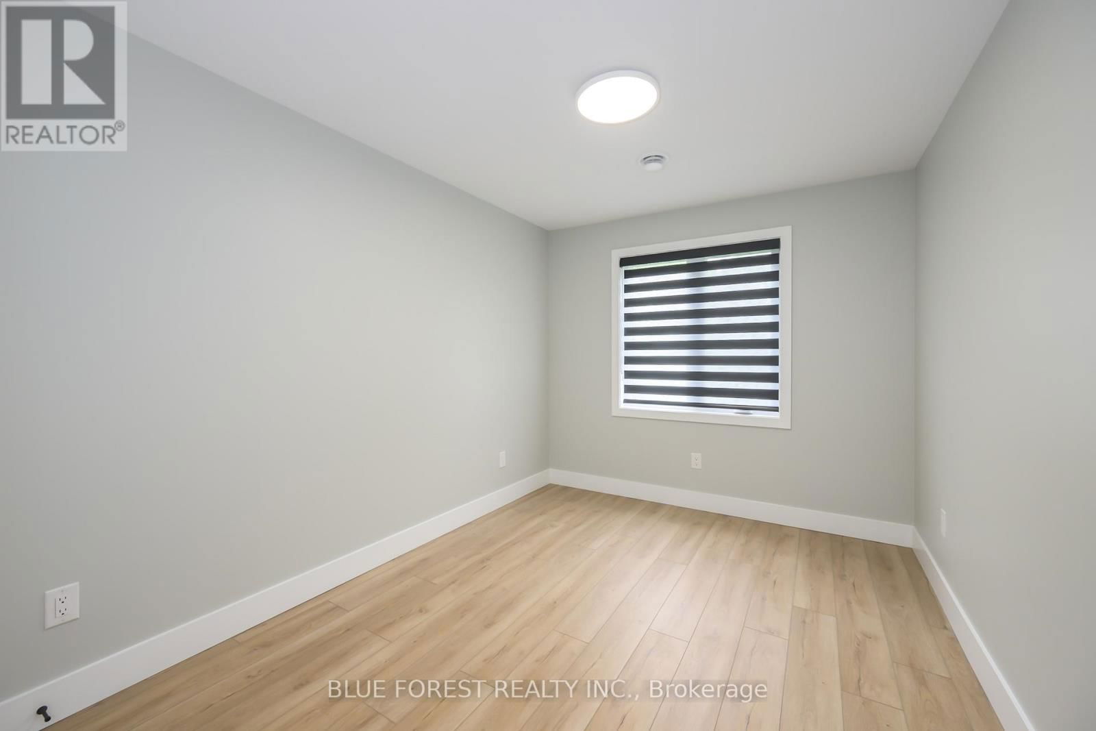 Unit 2 - 325 EDMONTON STREET Image 7