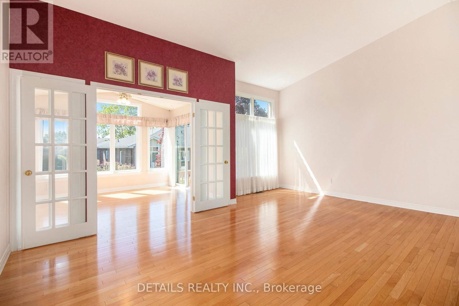 94 WATERTHRUSH CRESCENT Image 10