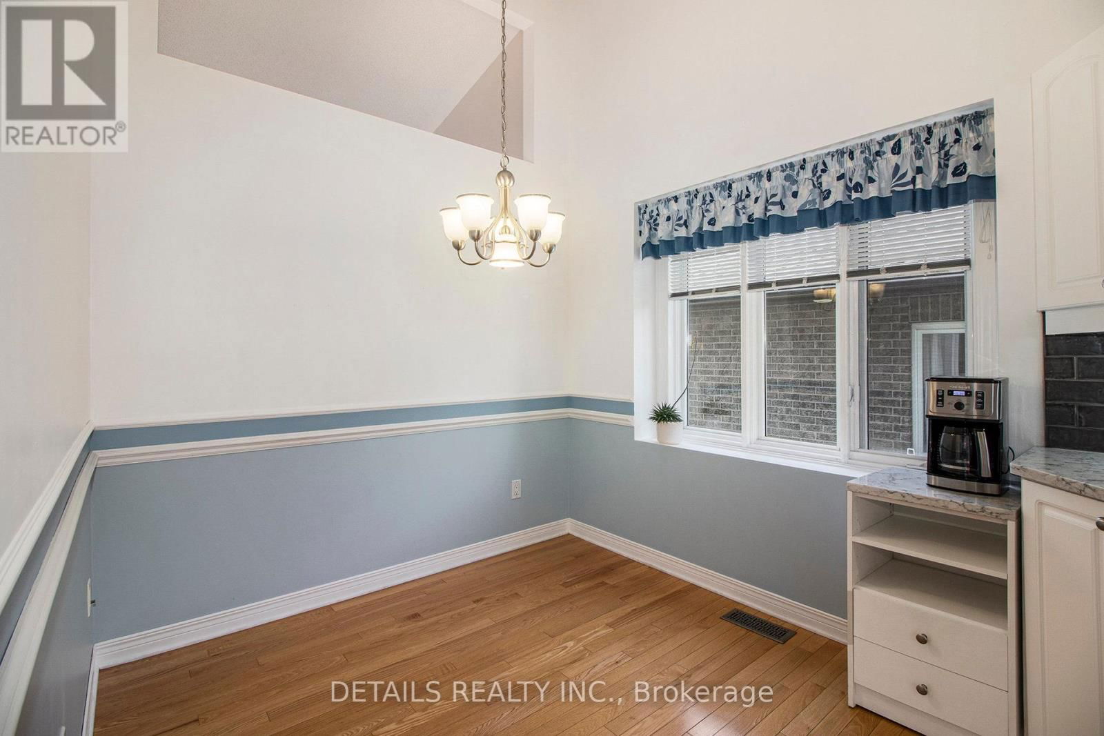 94 WATERTHRUSH CRESCENT Image 17