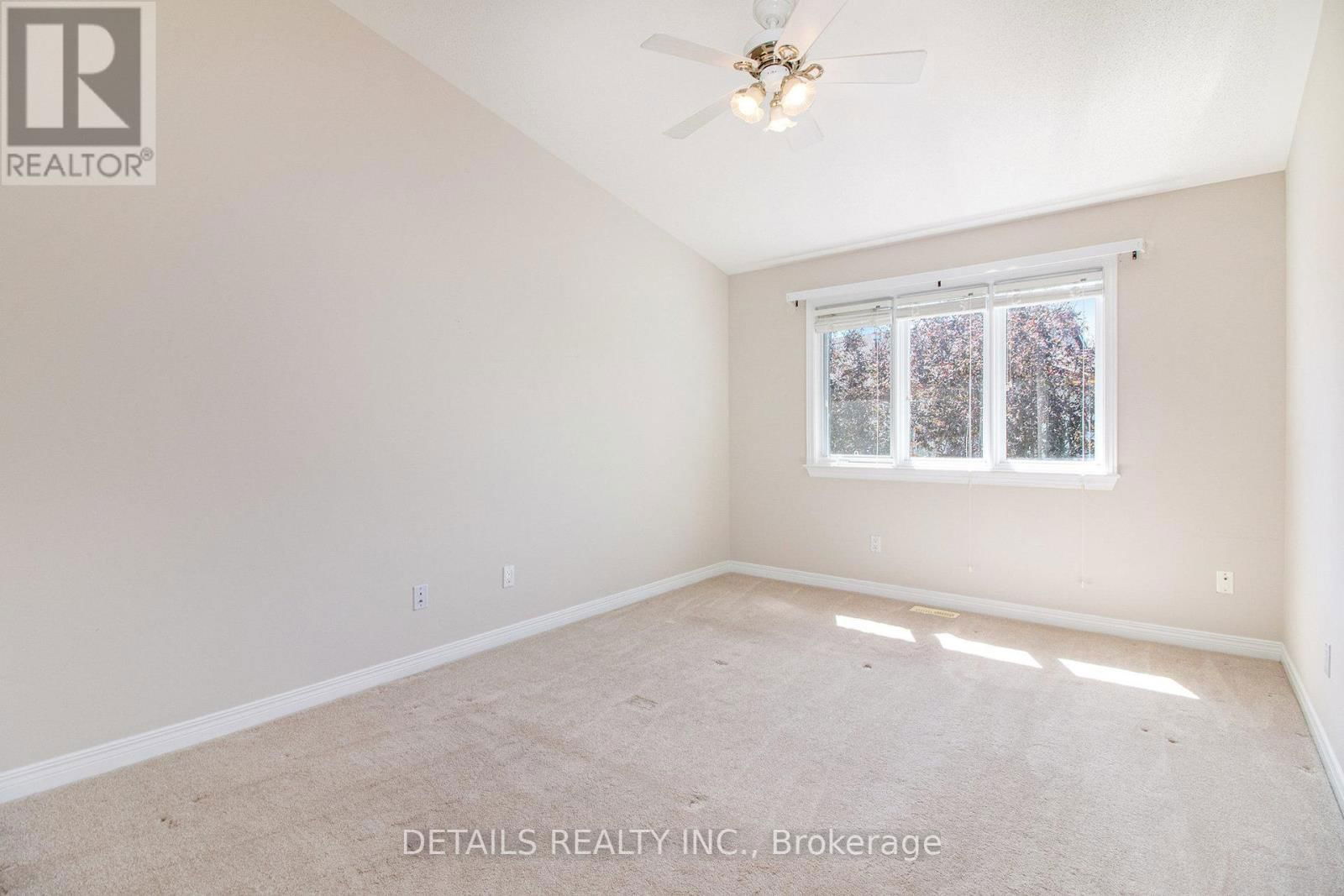 94 WATERTHRUSH CRESCENT Image 20
