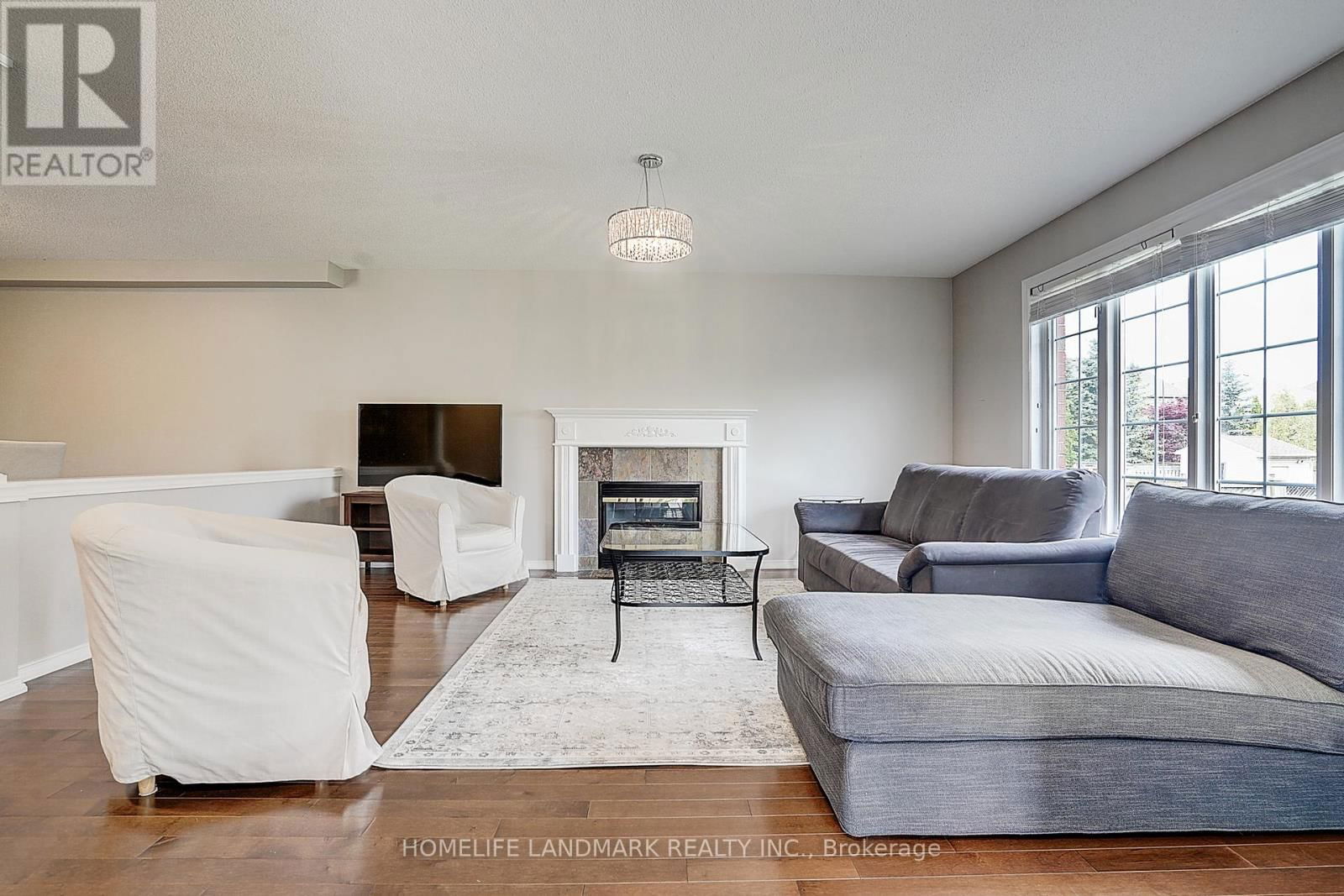 93 PELHAM DRIVE Image 11