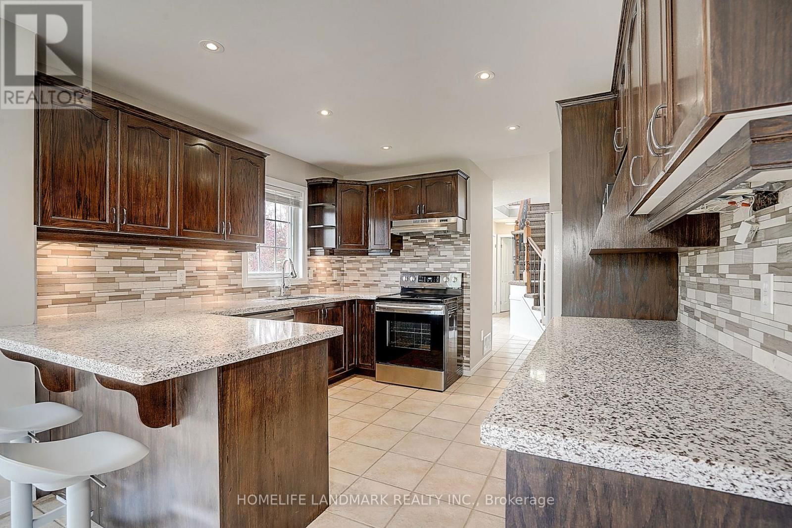 93 PELHAM DRIVE Image 15