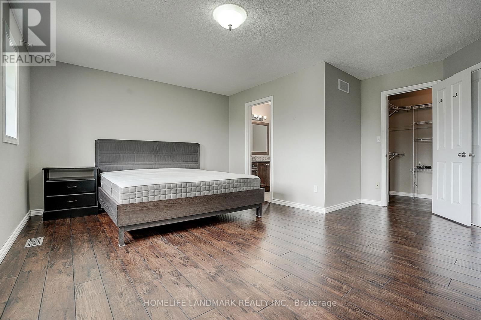 93 PELHAM DRIVE Image 25