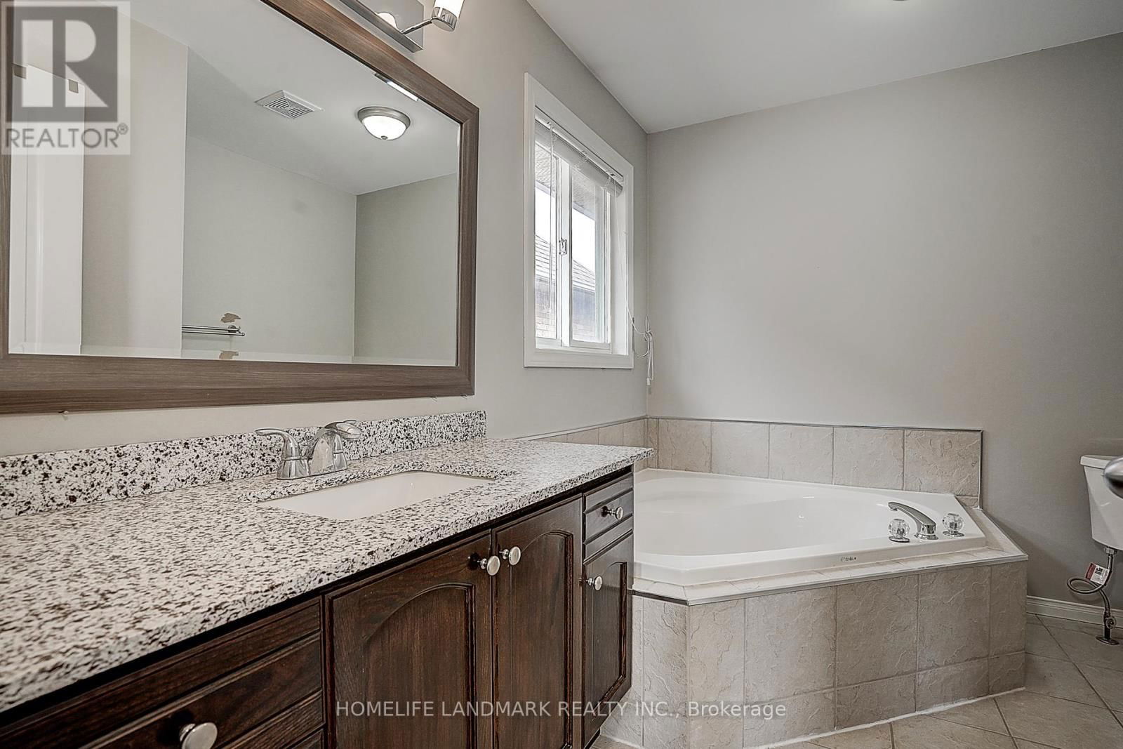 93 PELHAM DRIVE Image 26