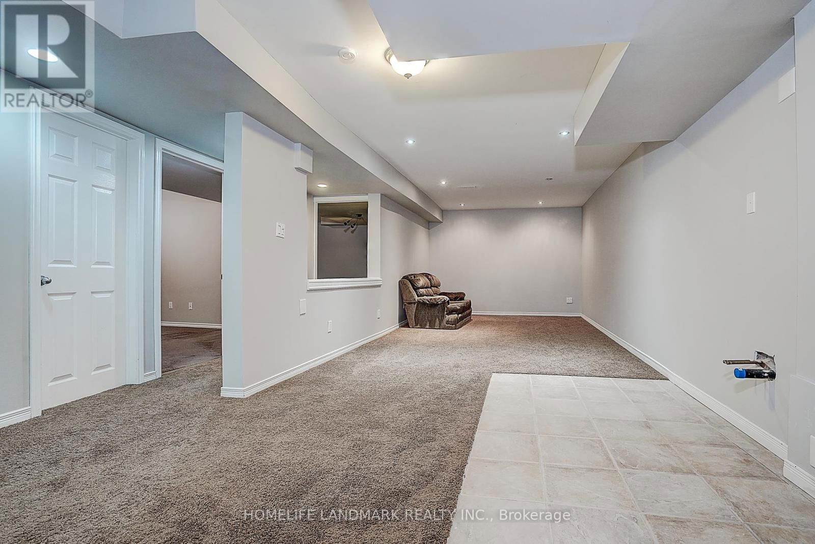 93 PELHAM DRIVE Image 37