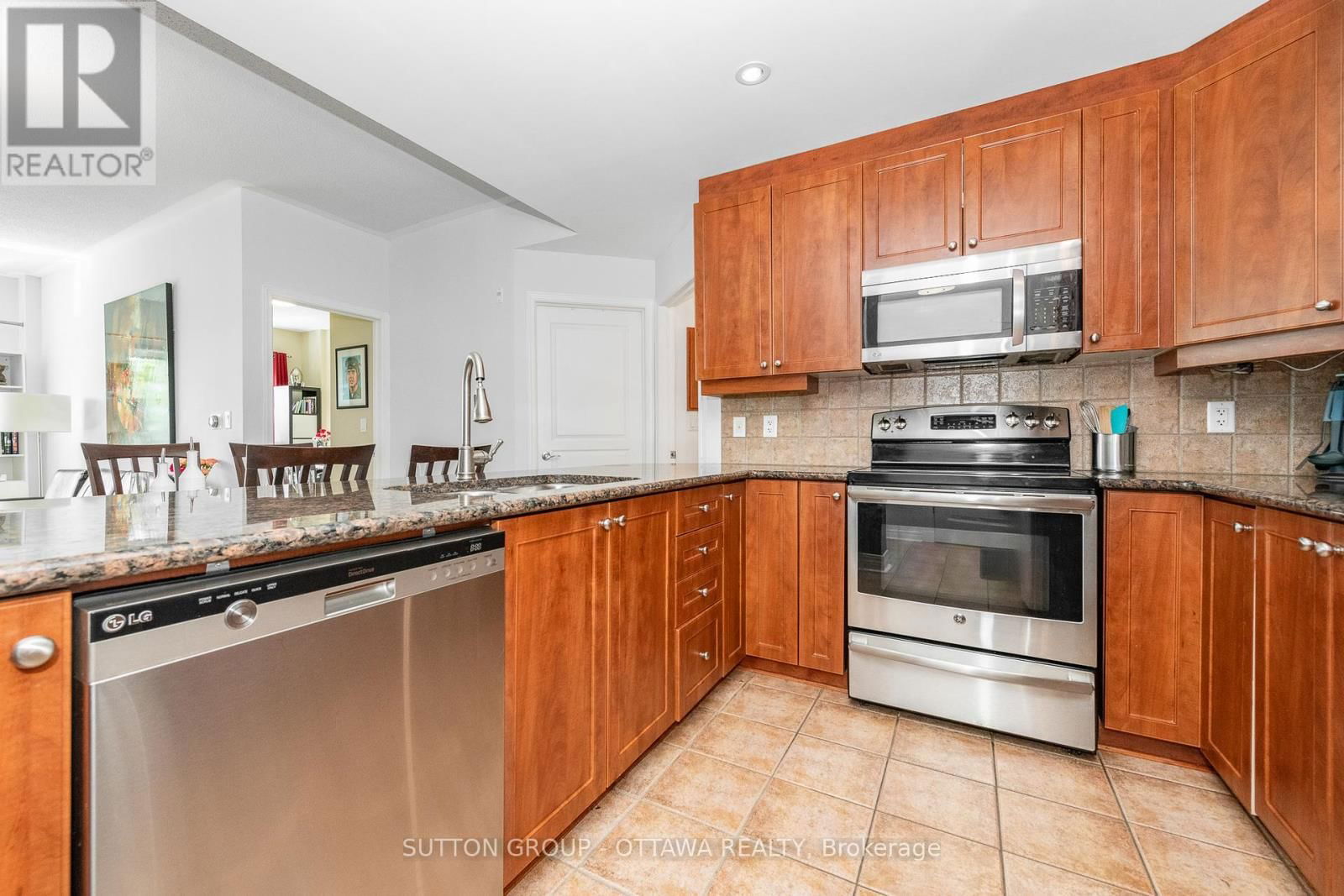 308 - 1005 BEAUPARC PRIVATE Image 8