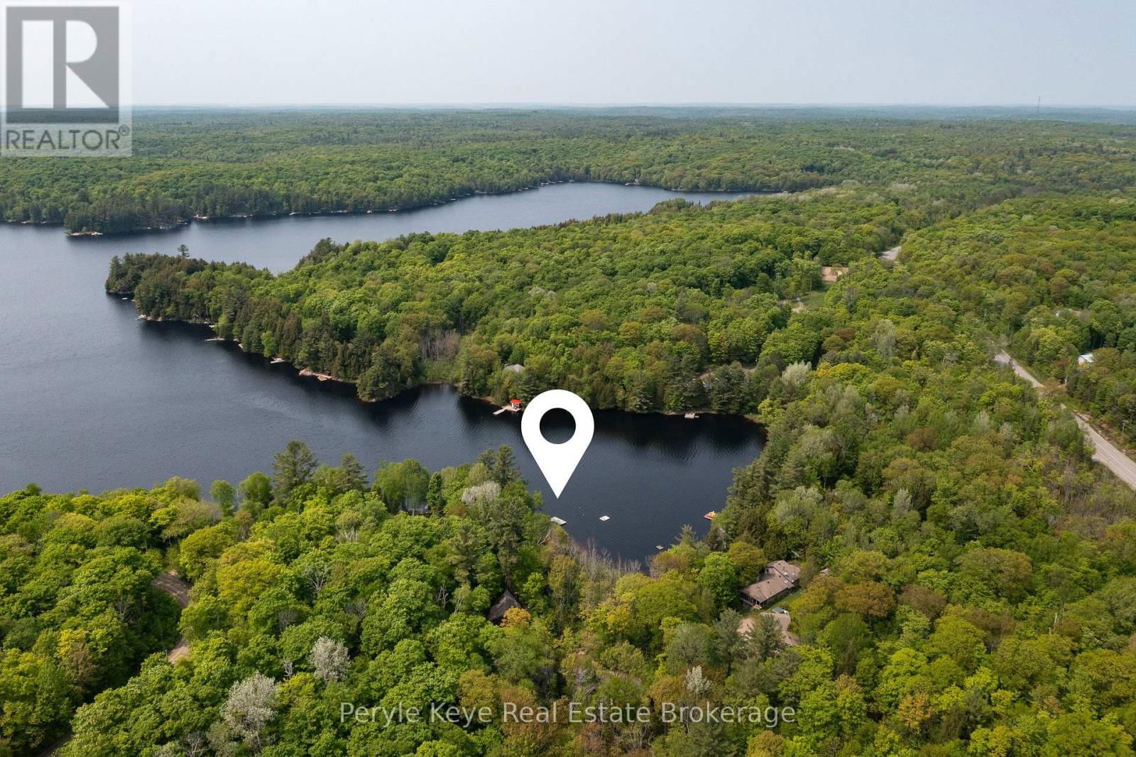 1042 S MENOMINEE ROAD Image 41