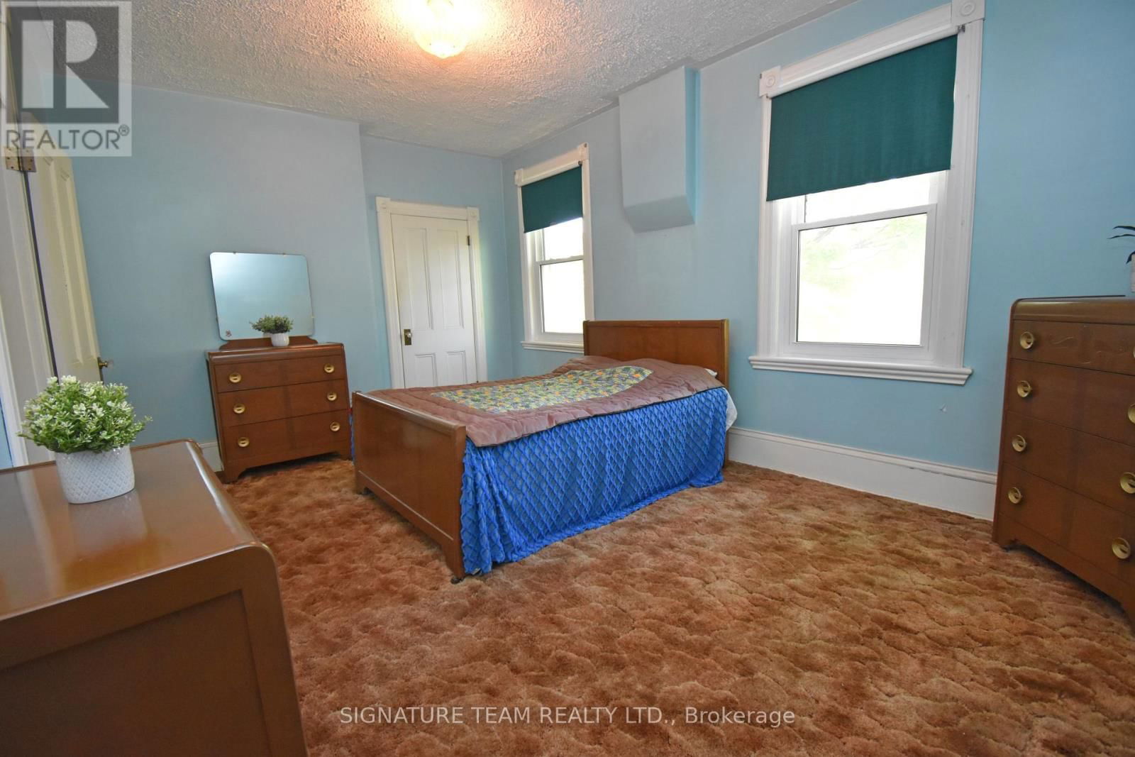 568 MARY STREET Image 10