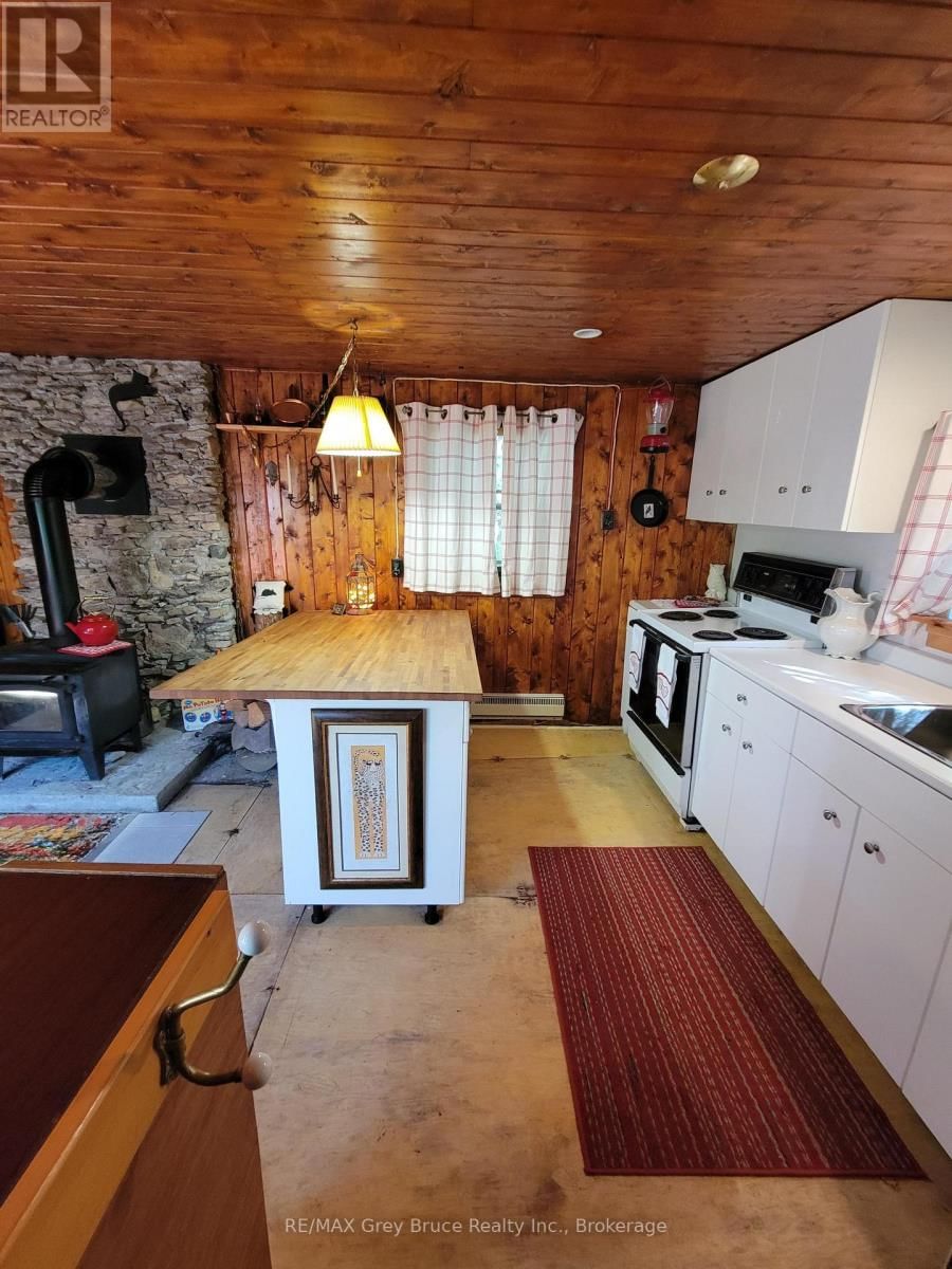25 PINE TREE HARBOUR ROAD Image 14