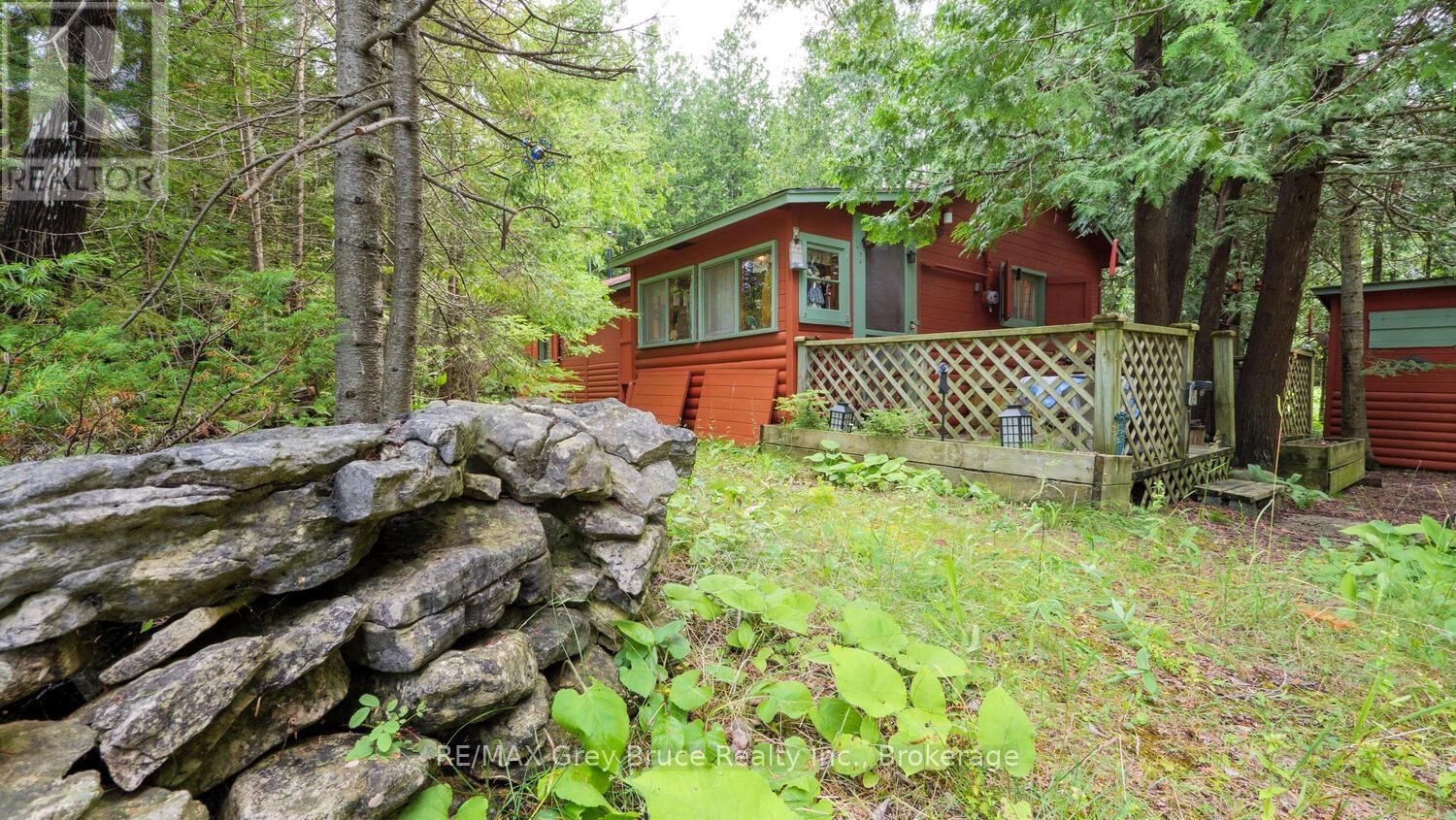 25 PINE TREE HARBOUR ROAD Image 2