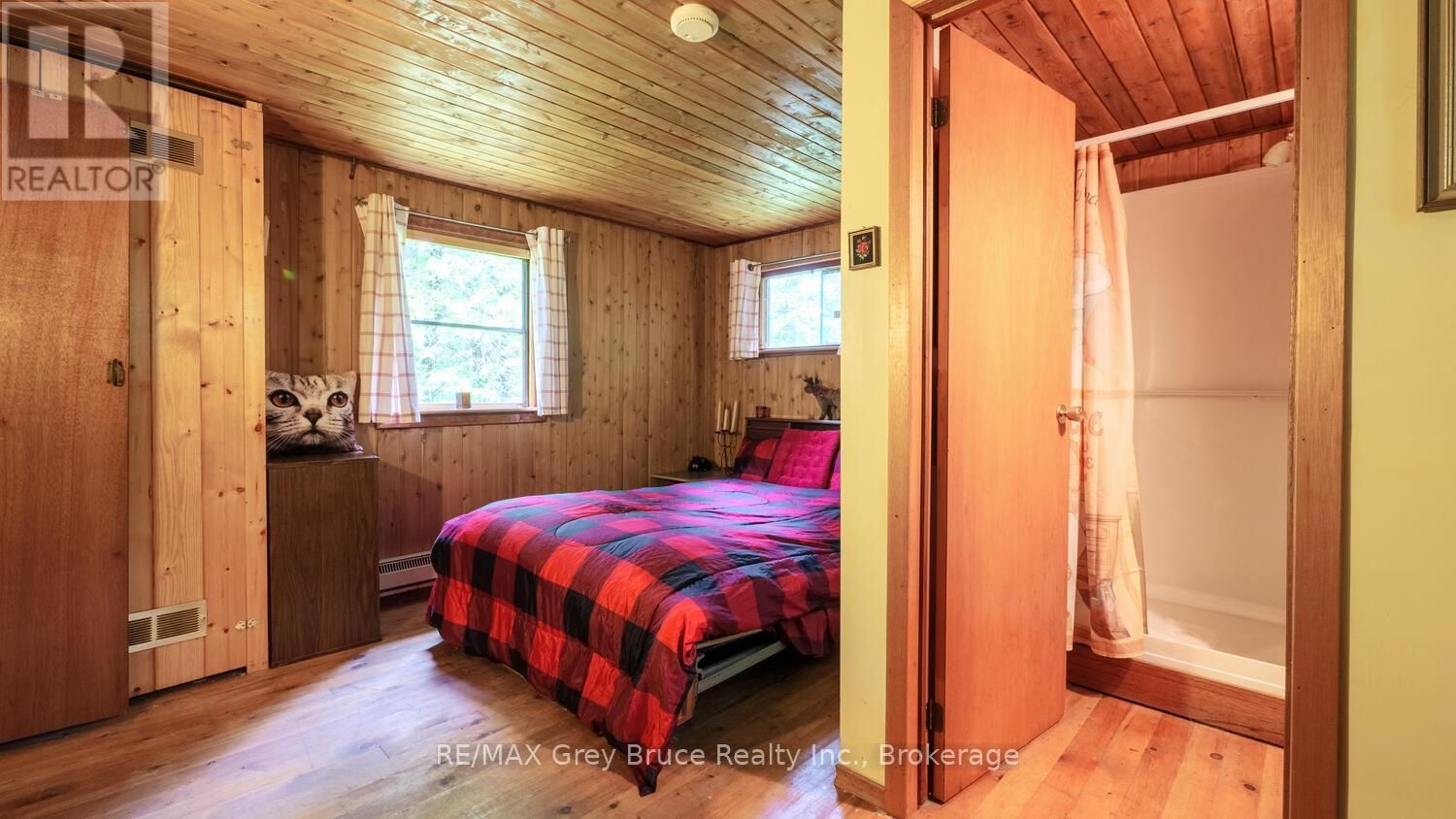 25 PINE TREE HARBOUR ROAD Image 32