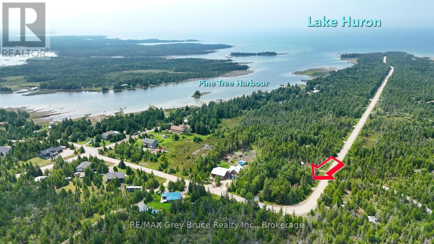 25 PINE TREE HARBOUR ROAD Image 6
