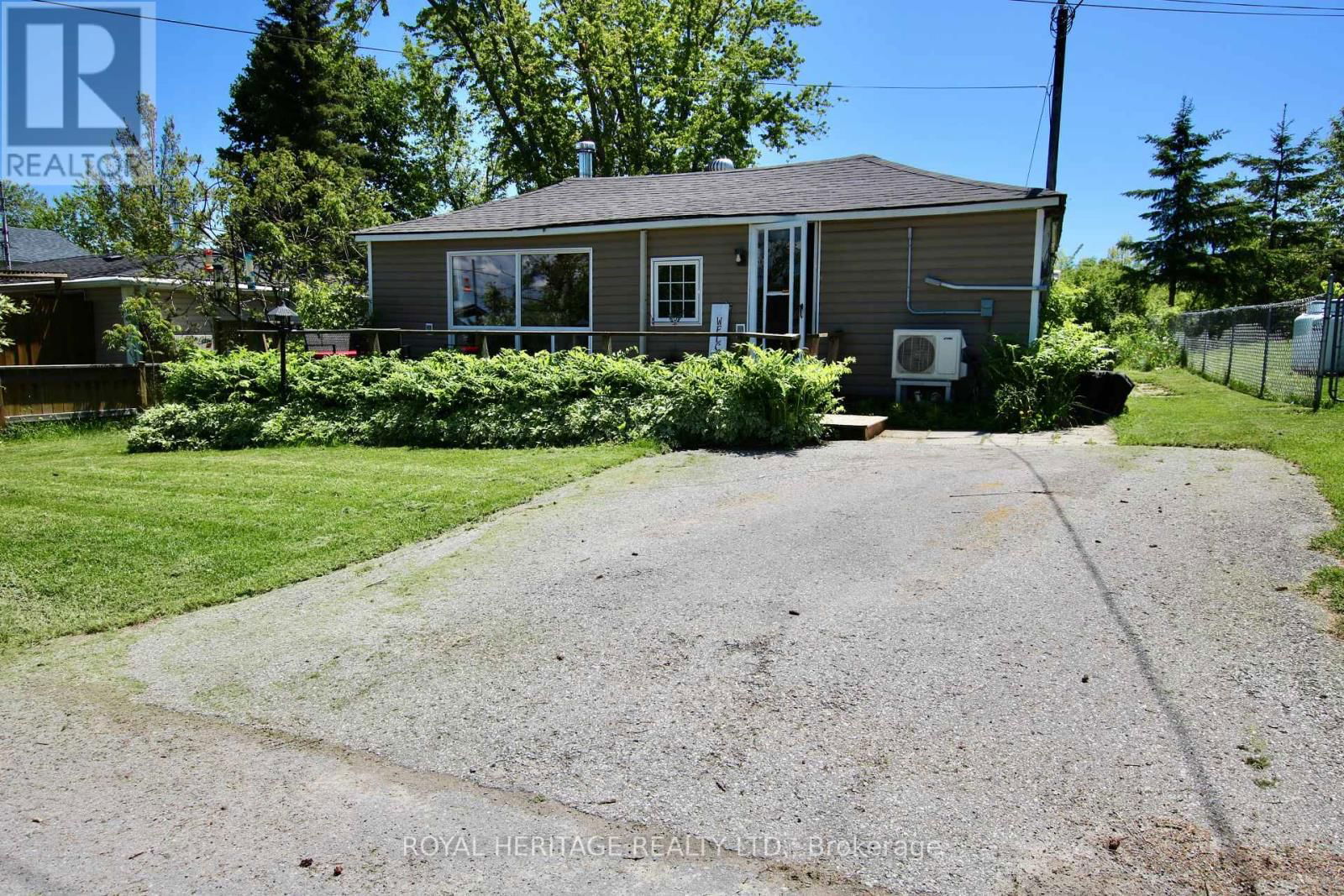 63 BIRCHCLIFF AVENUE Image 12