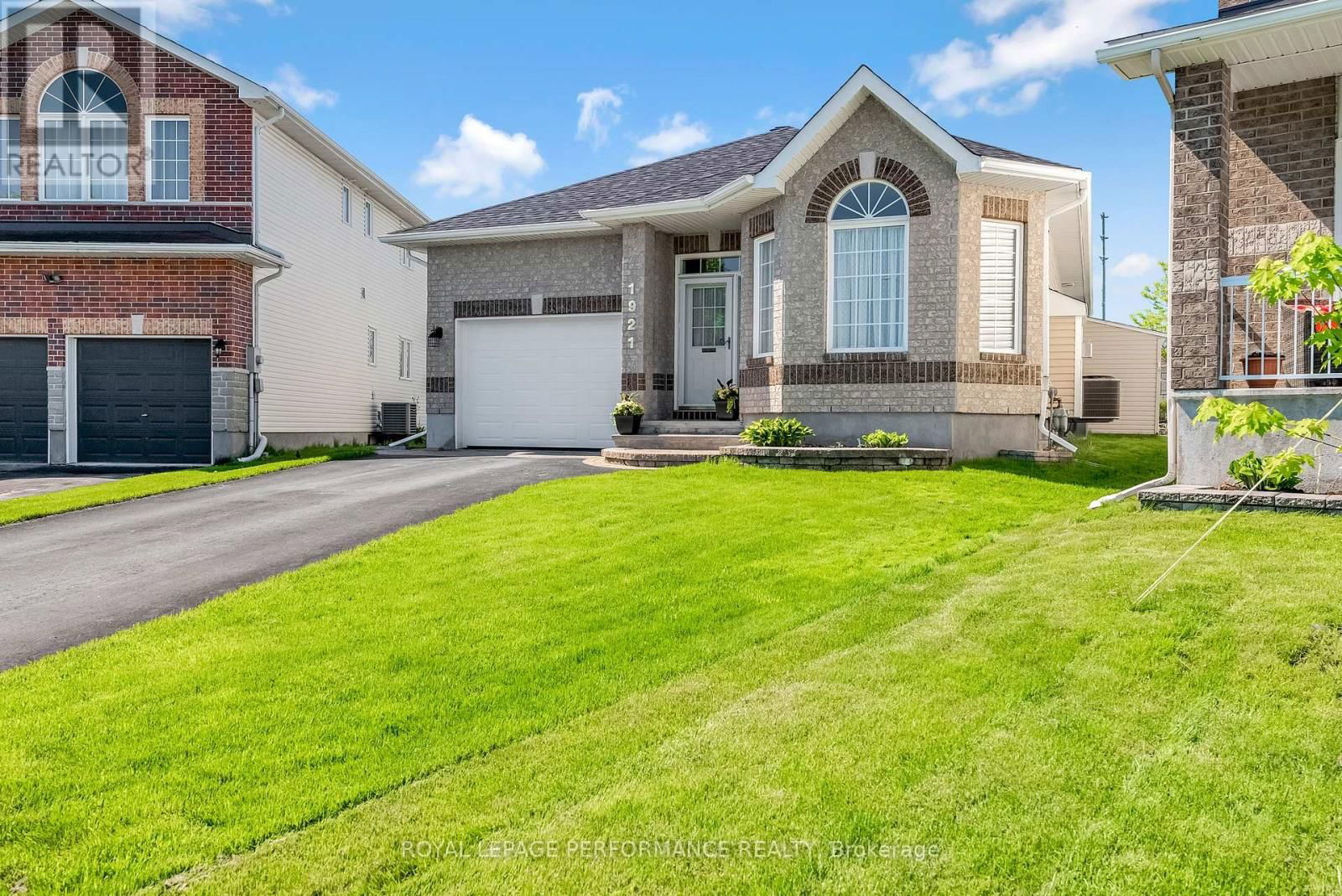1921 SCHROEDER CRESCENT Image 1