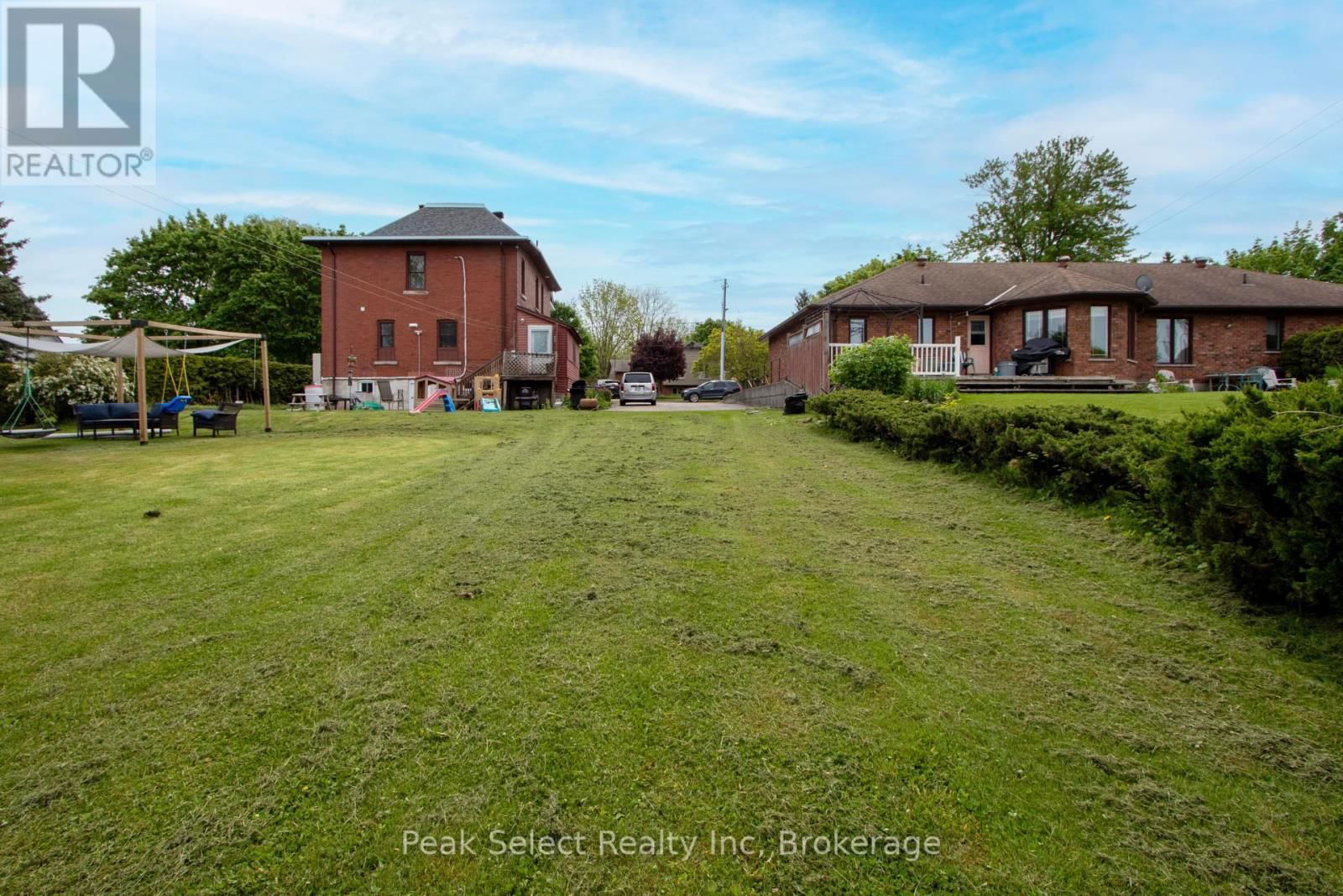 286 TRACY STREET Image 12