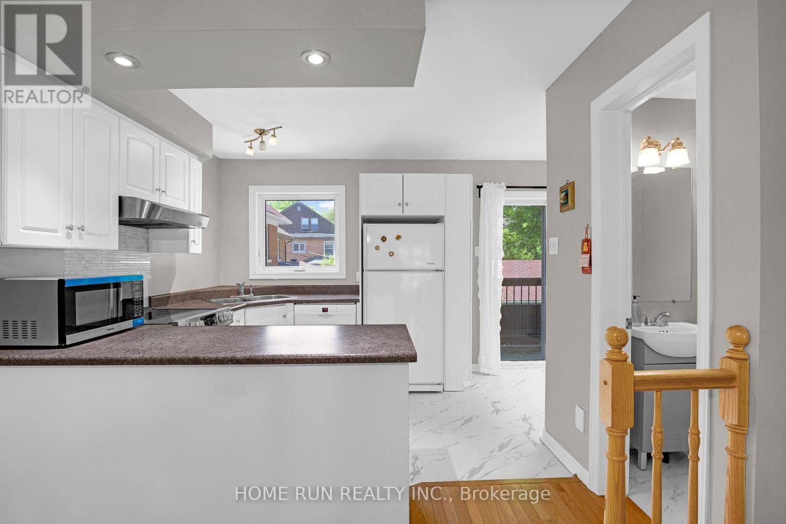 8 GWYNNE AVENUE Image 12
