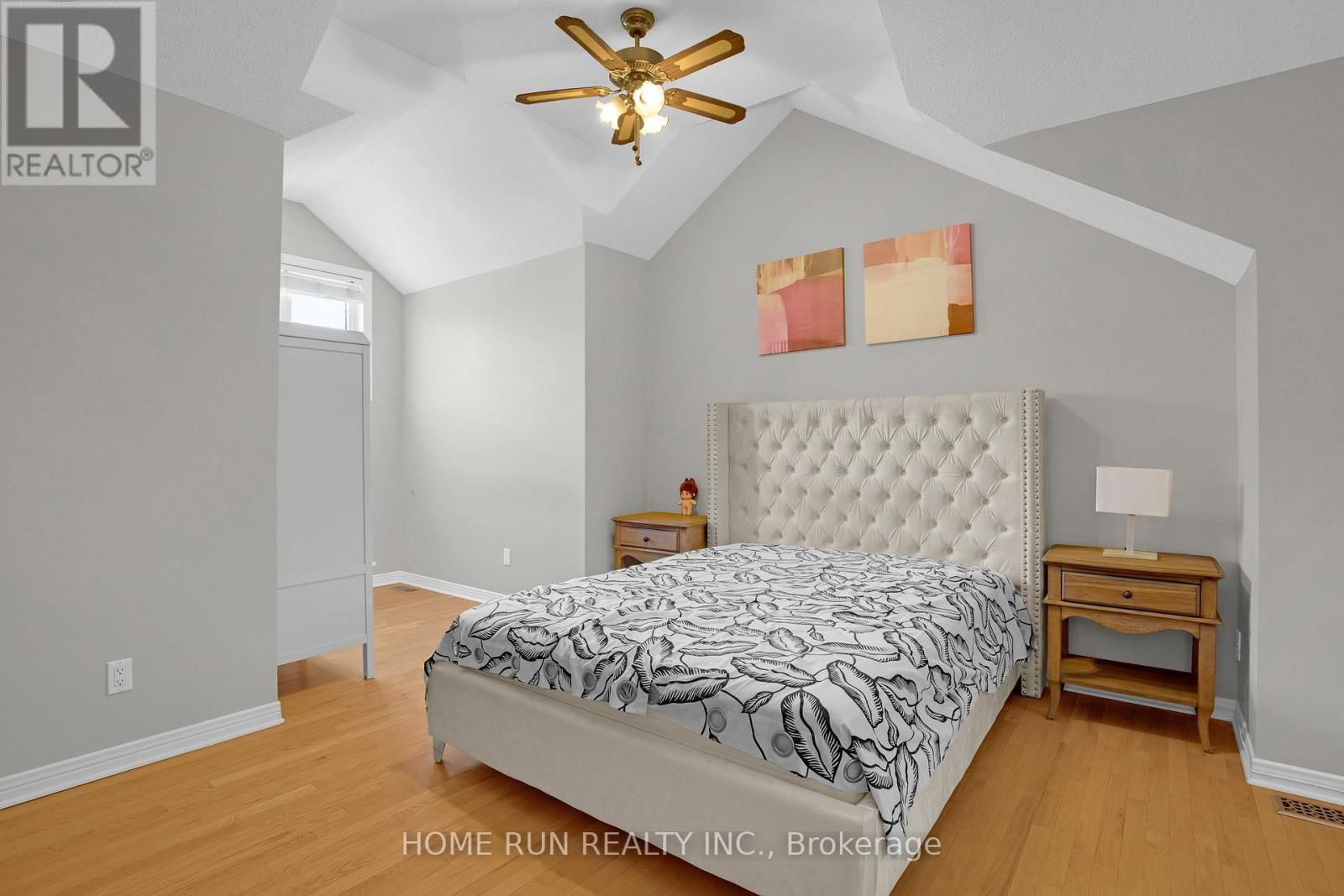 8 GWYNNE AVENUE Image 21