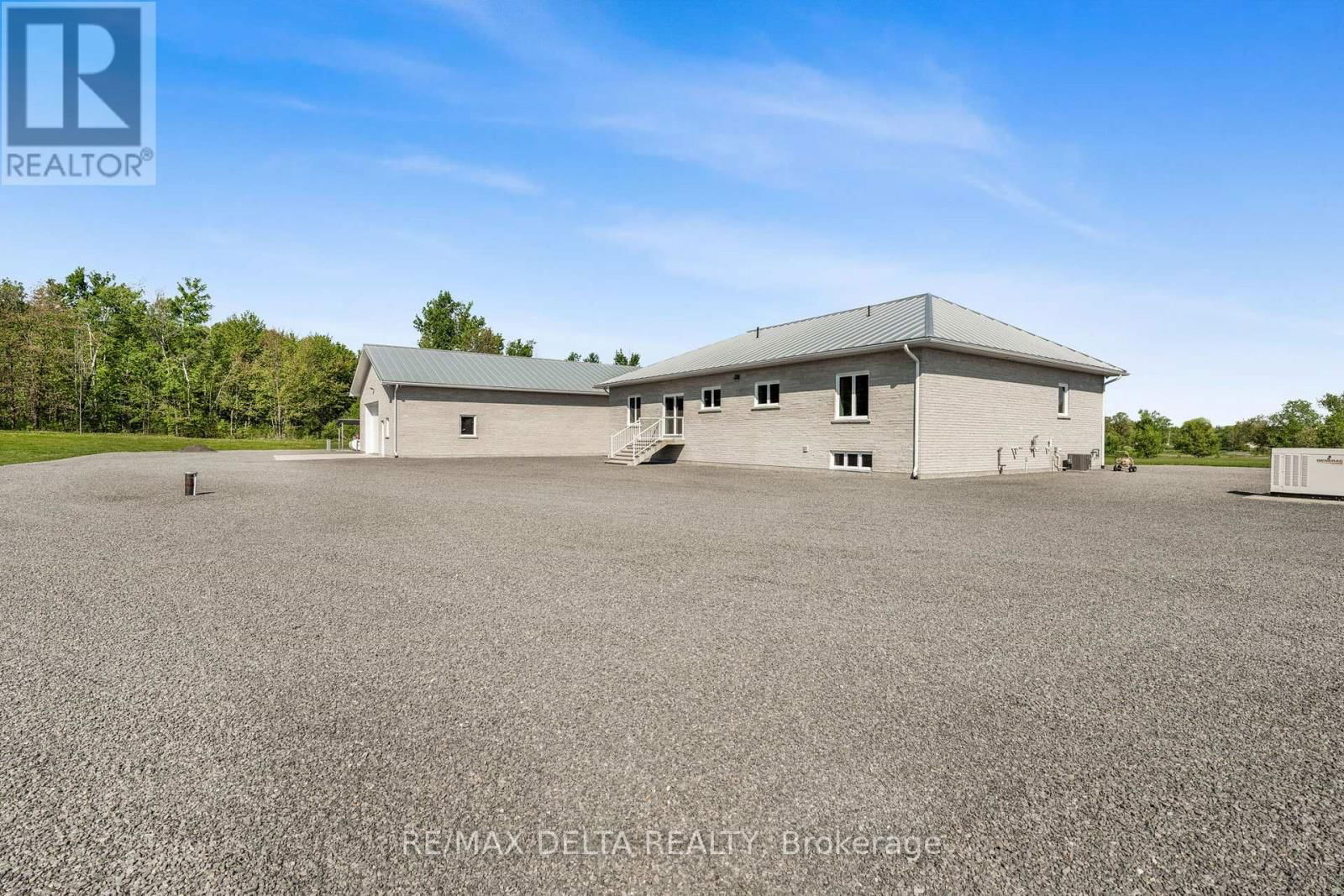 2030 LABONTÉ STREET Image 31