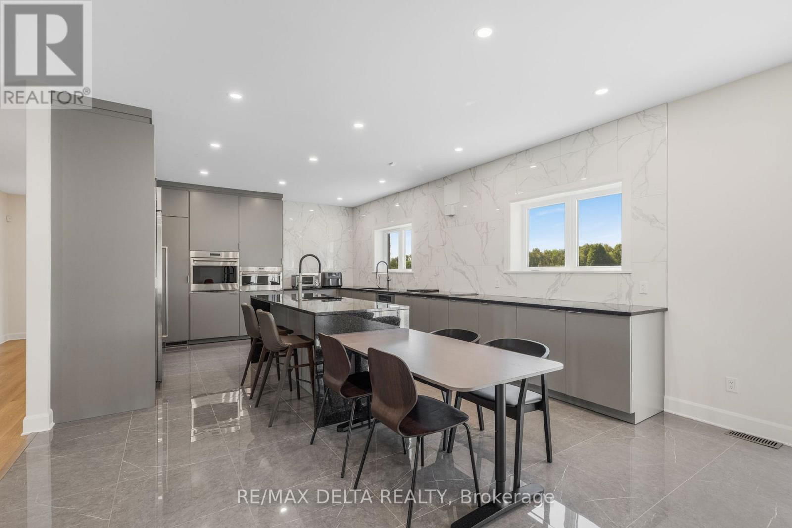 2030 LABONTÉ STREET Image 9
