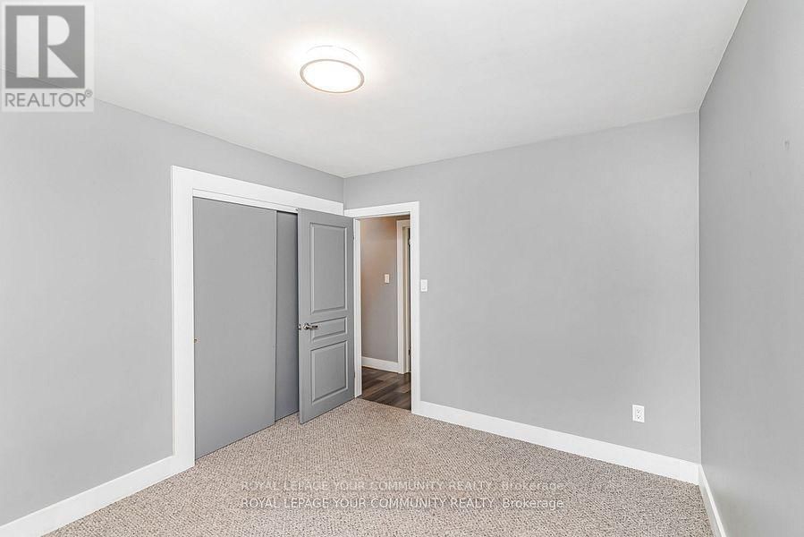 70 GOLDEN BOULEVARD EAST Image 22