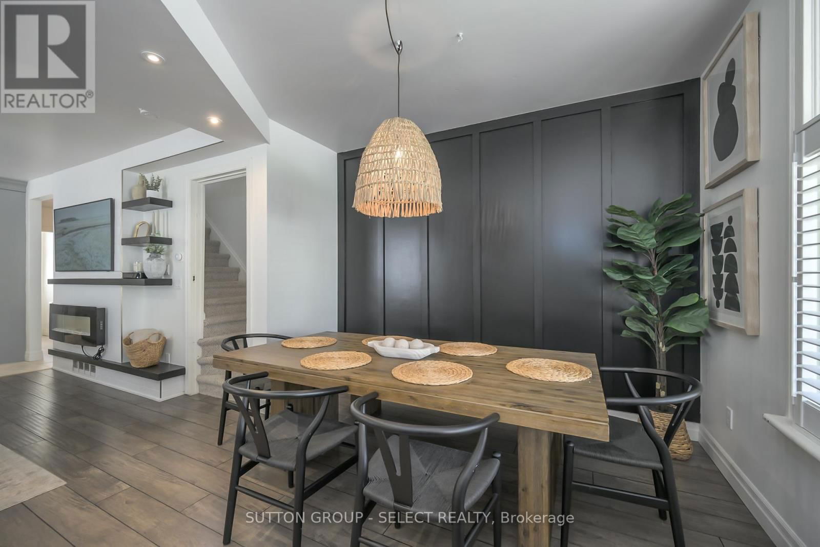 829 ELIAS STREET Image 12