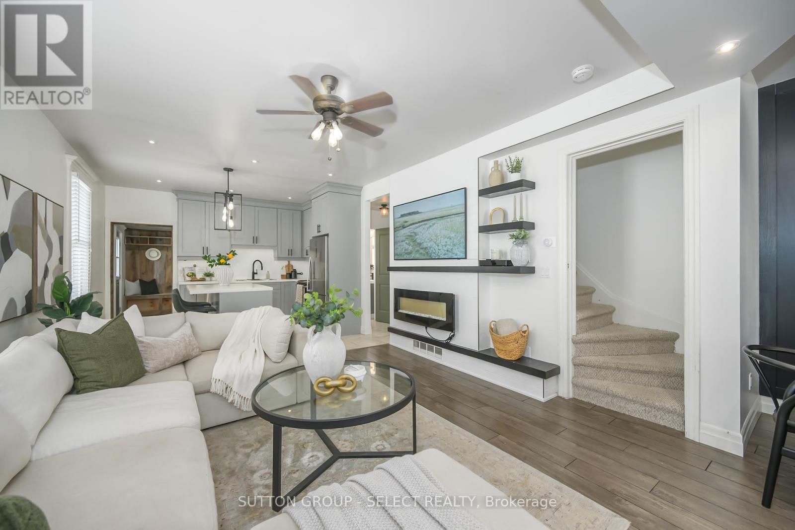 829 ELIAS STREET Image 15