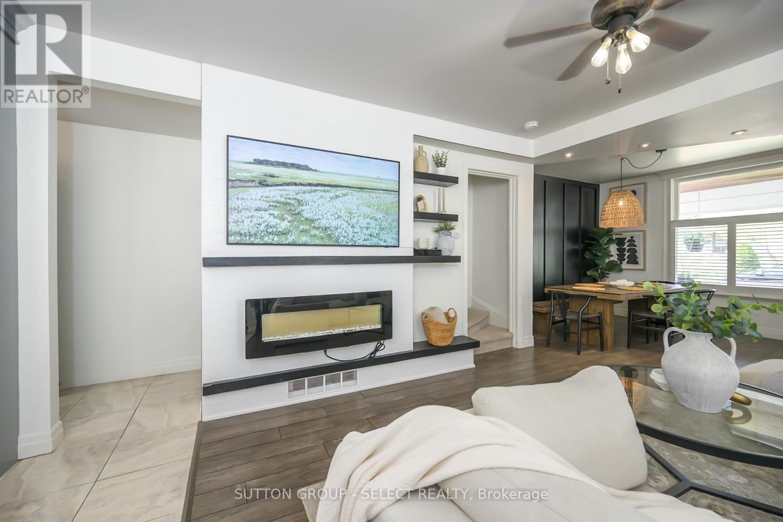 829 ELIAS STREET Image 17