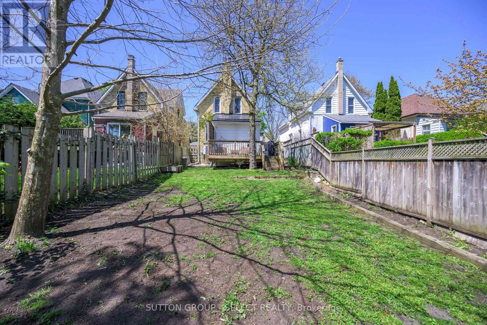 829 ELIAS STREET Image 7