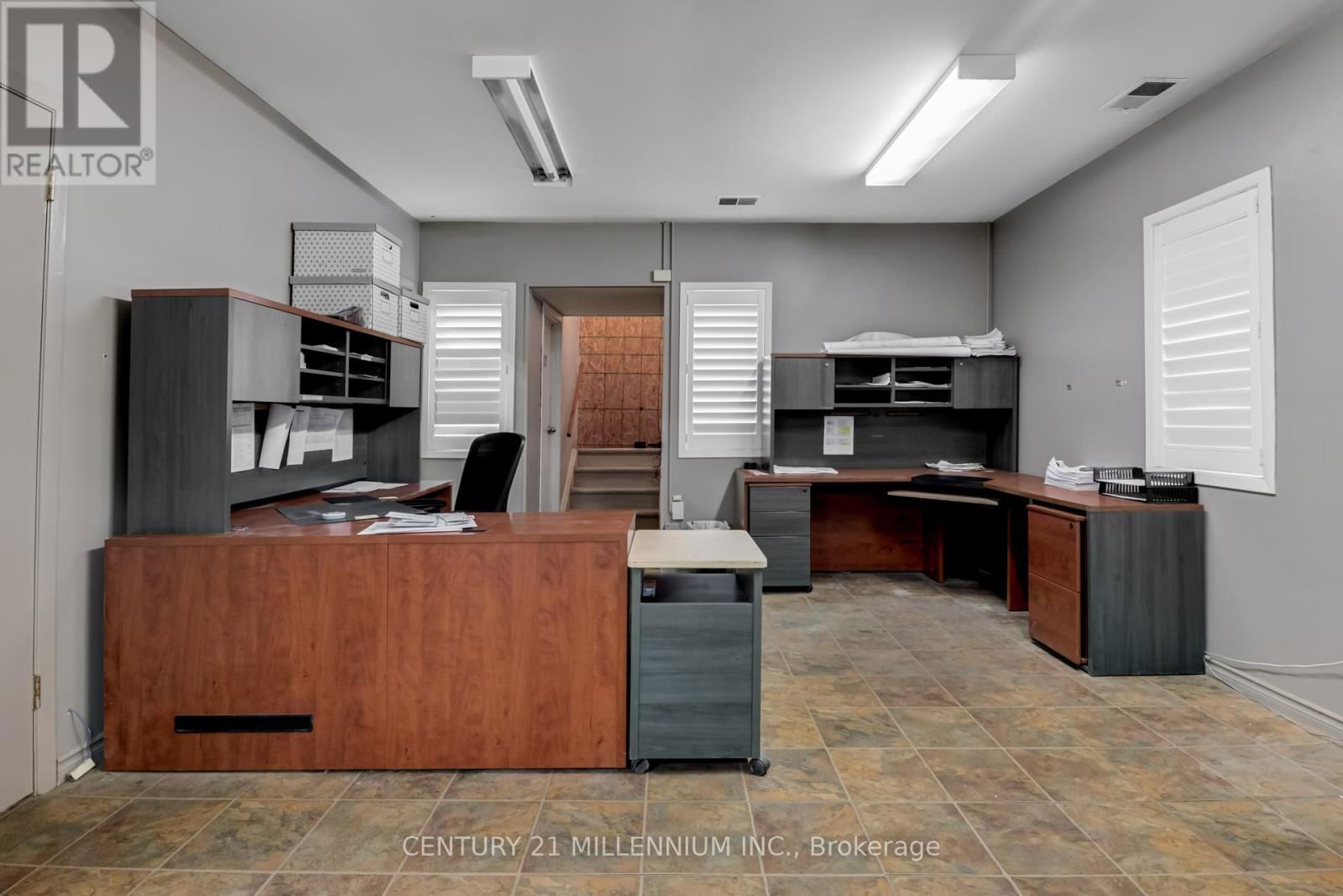 2073 PIPER LANE Image 10