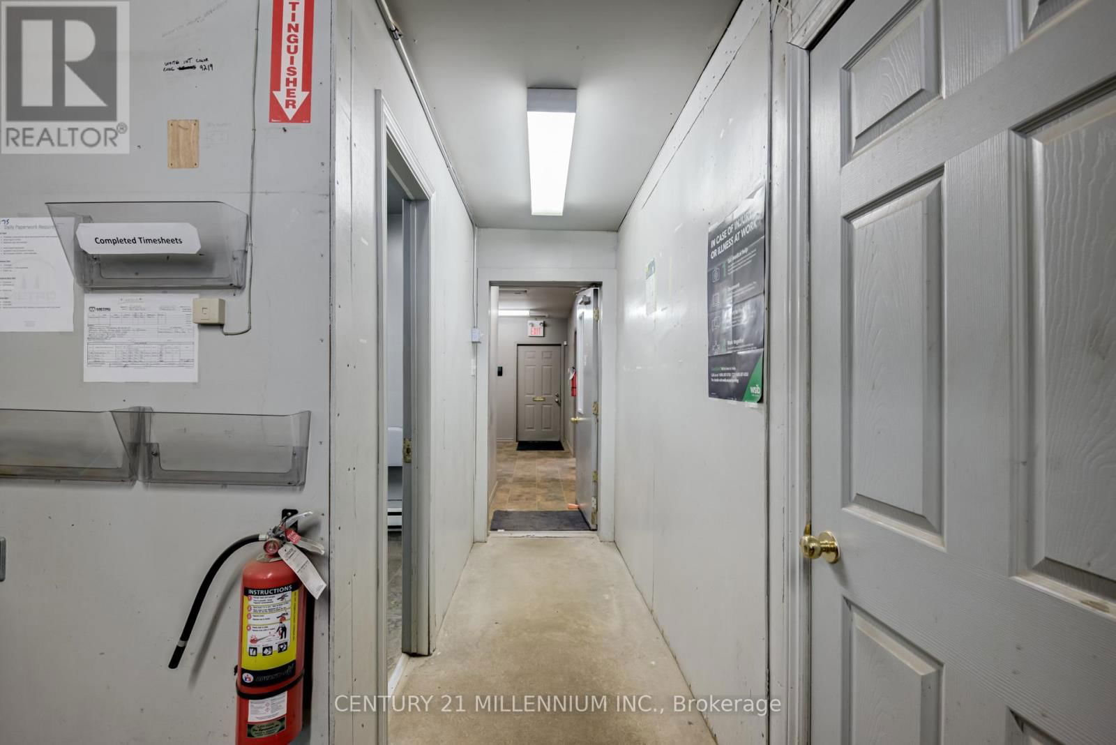 2073 PIPER LANE Image 20