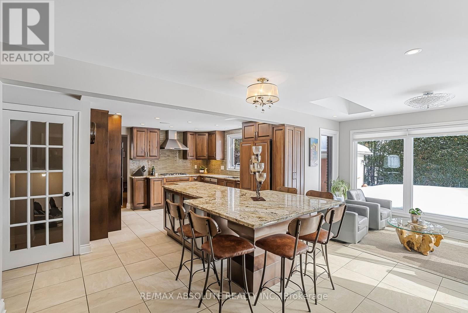 68 ST CLAIRE AVENUE Image 19