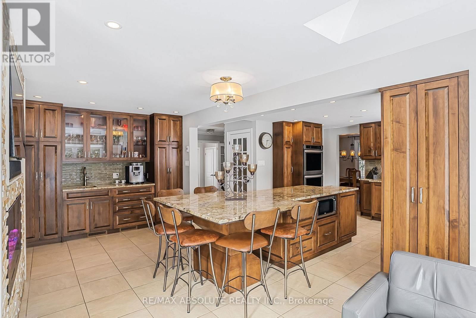 68 ST CLAIRE AVENUE Image 20
