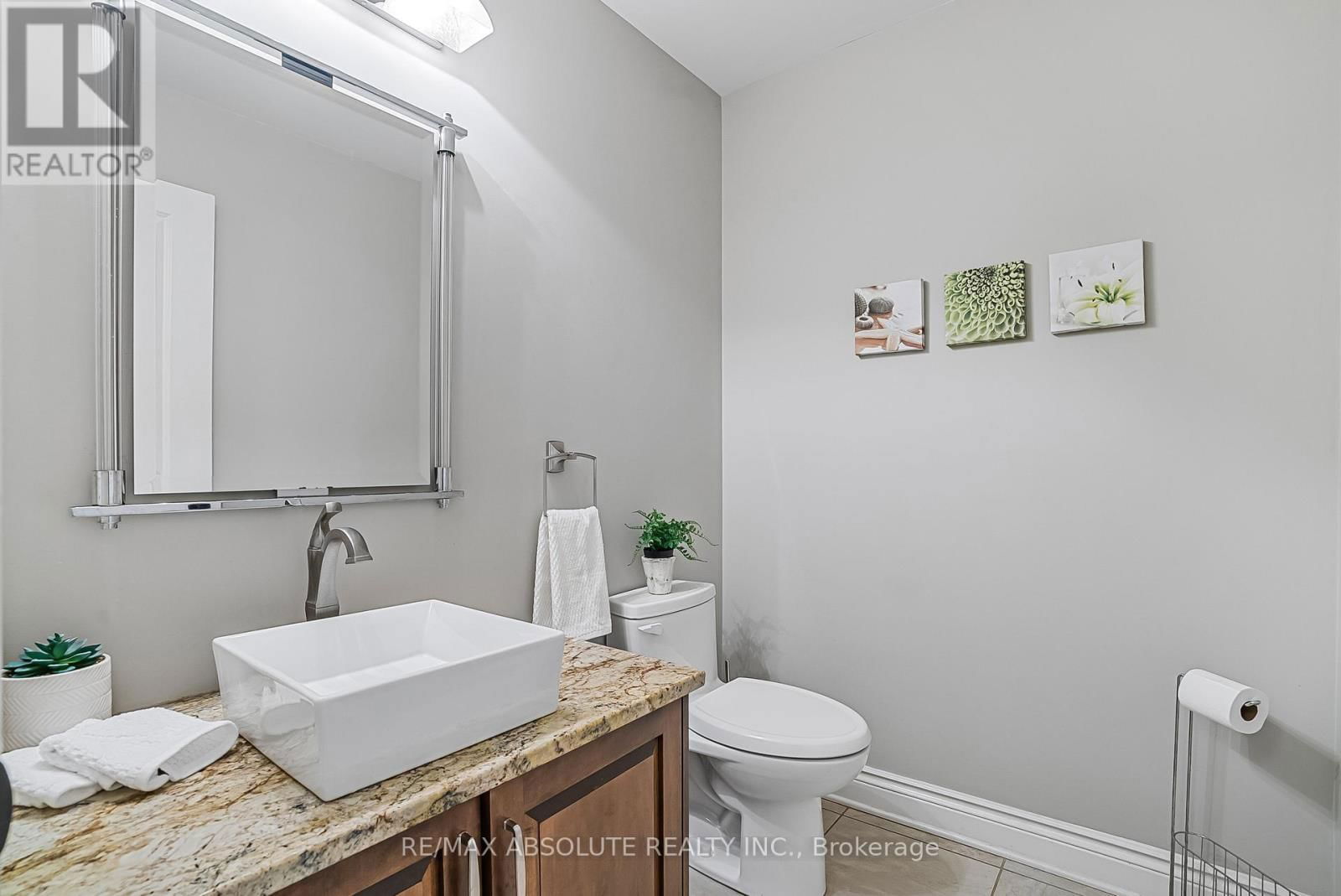 68 ST CLAIRE AVENUE Image 22