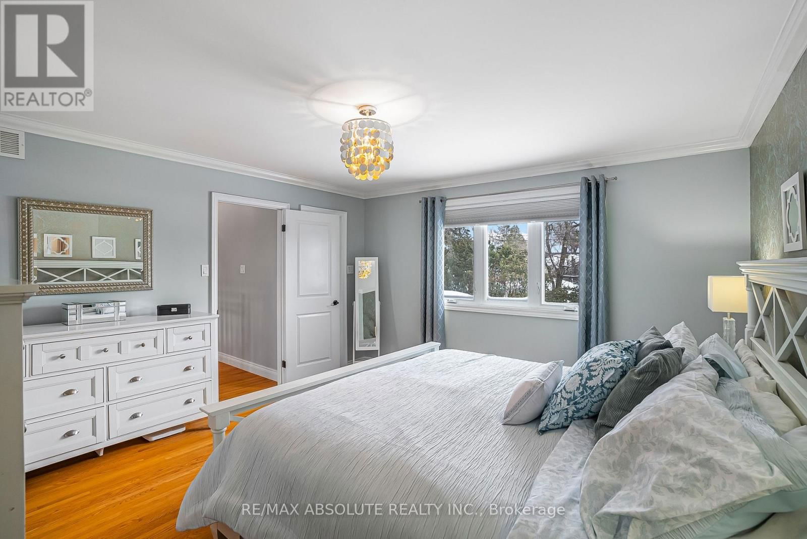 68 ST CLAIRE AVENUE Image 26